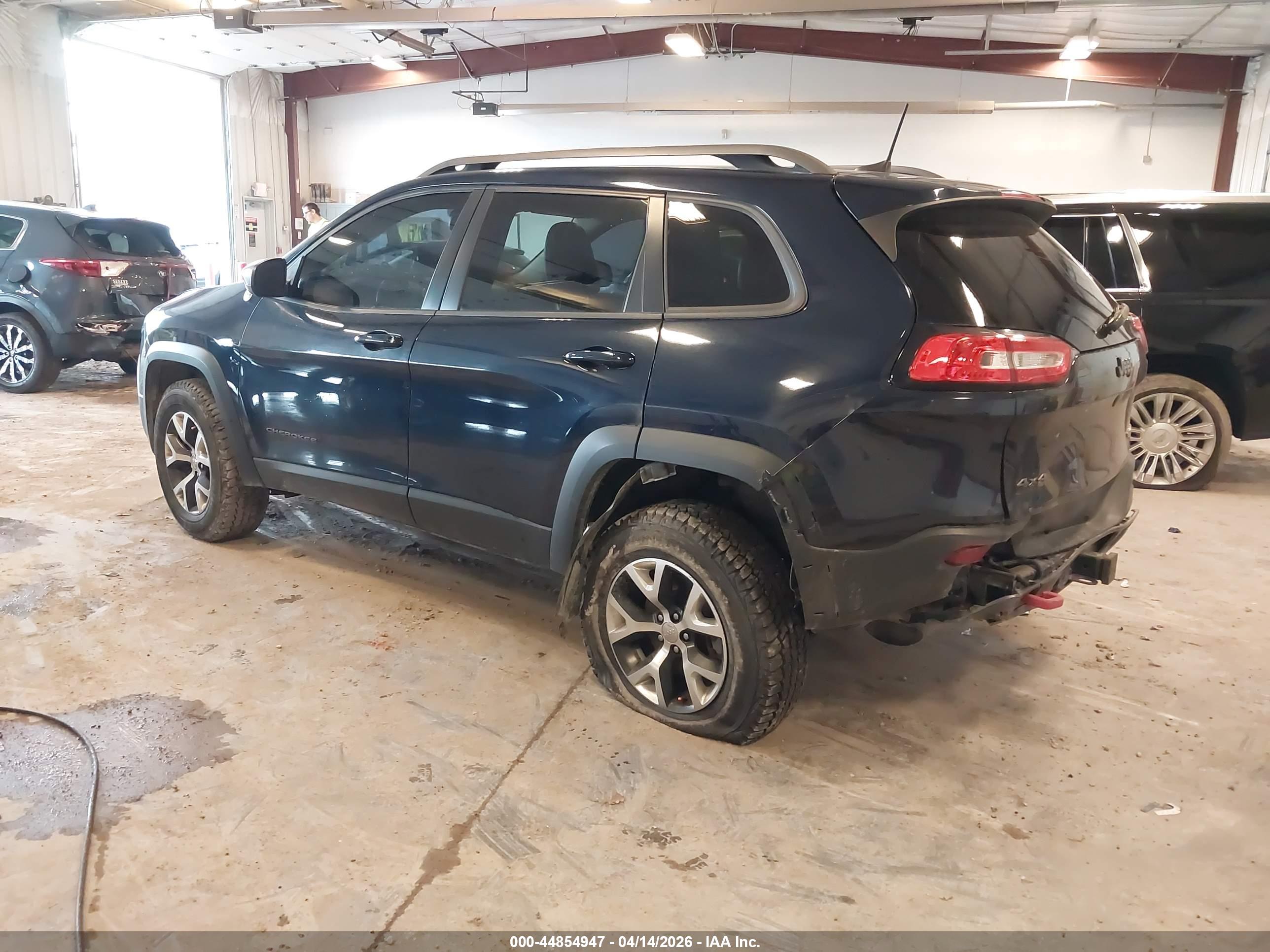 JEEP CHEROKEE image 3