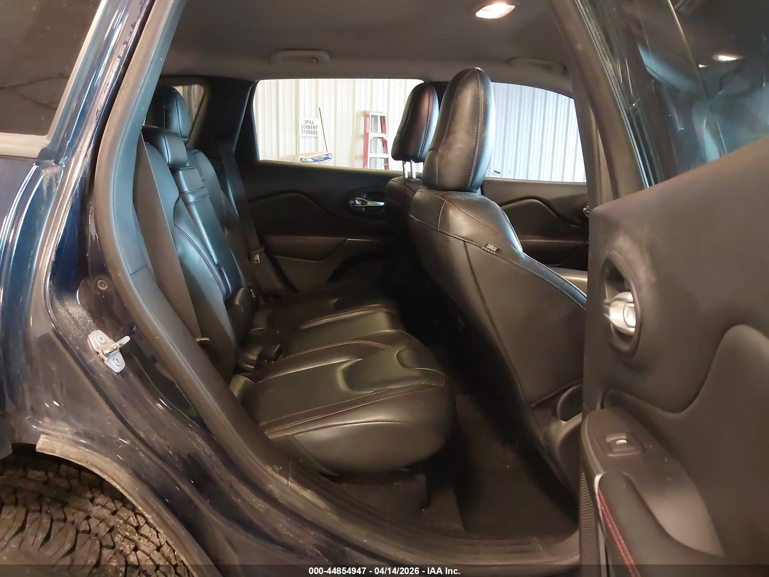 JEEP CHEROKEE image 8