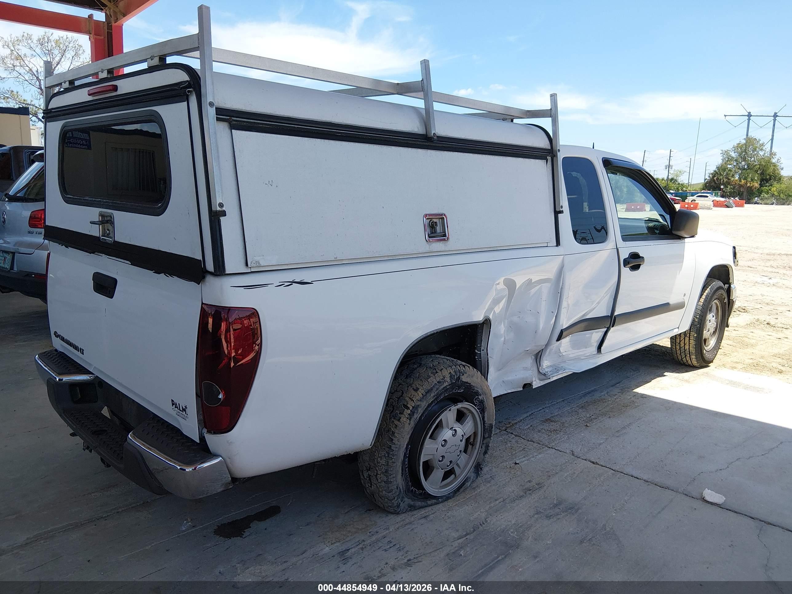 CHEVROLET COLORADO image 6