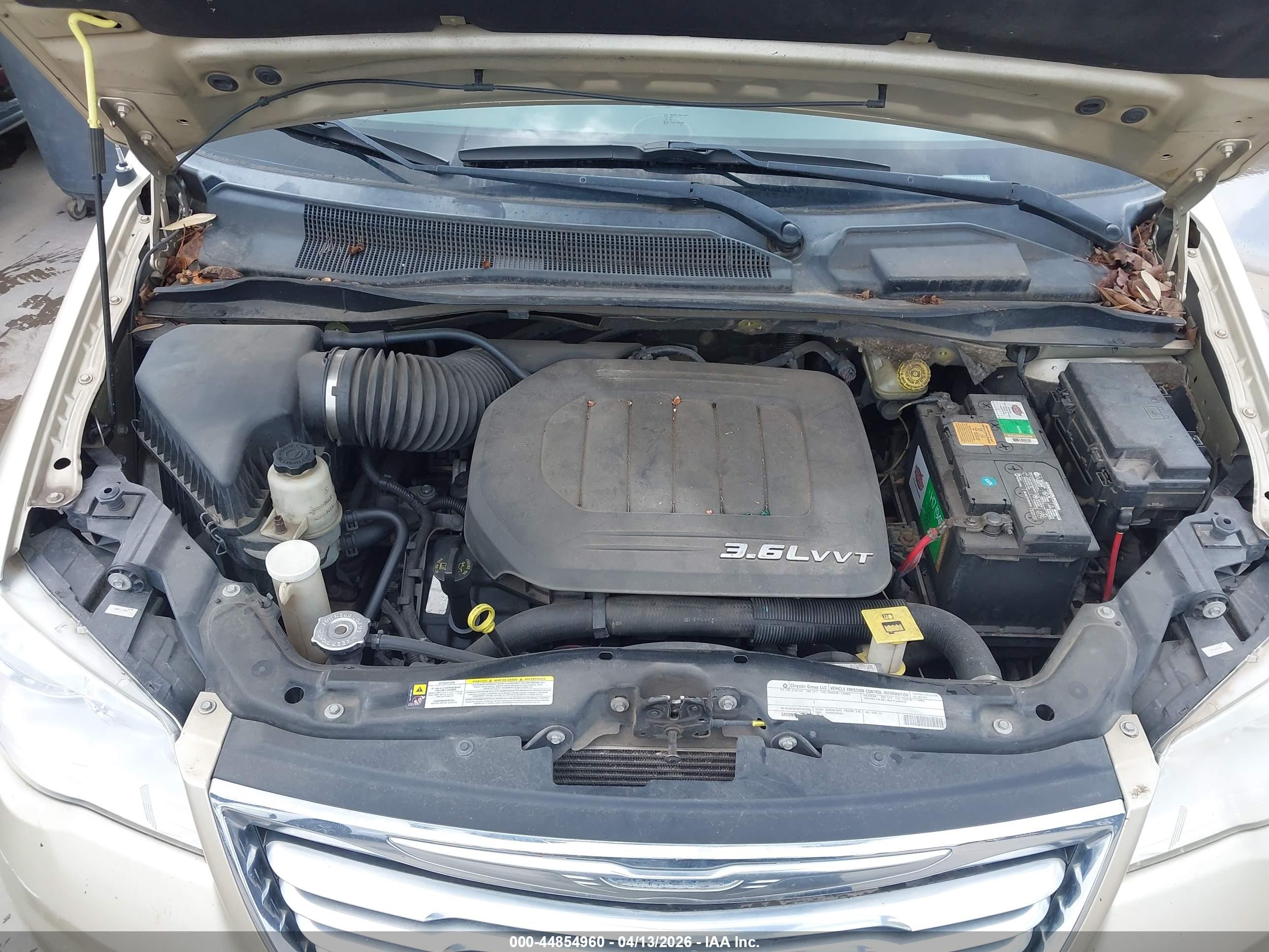 CHRYSLER TOWN image 10