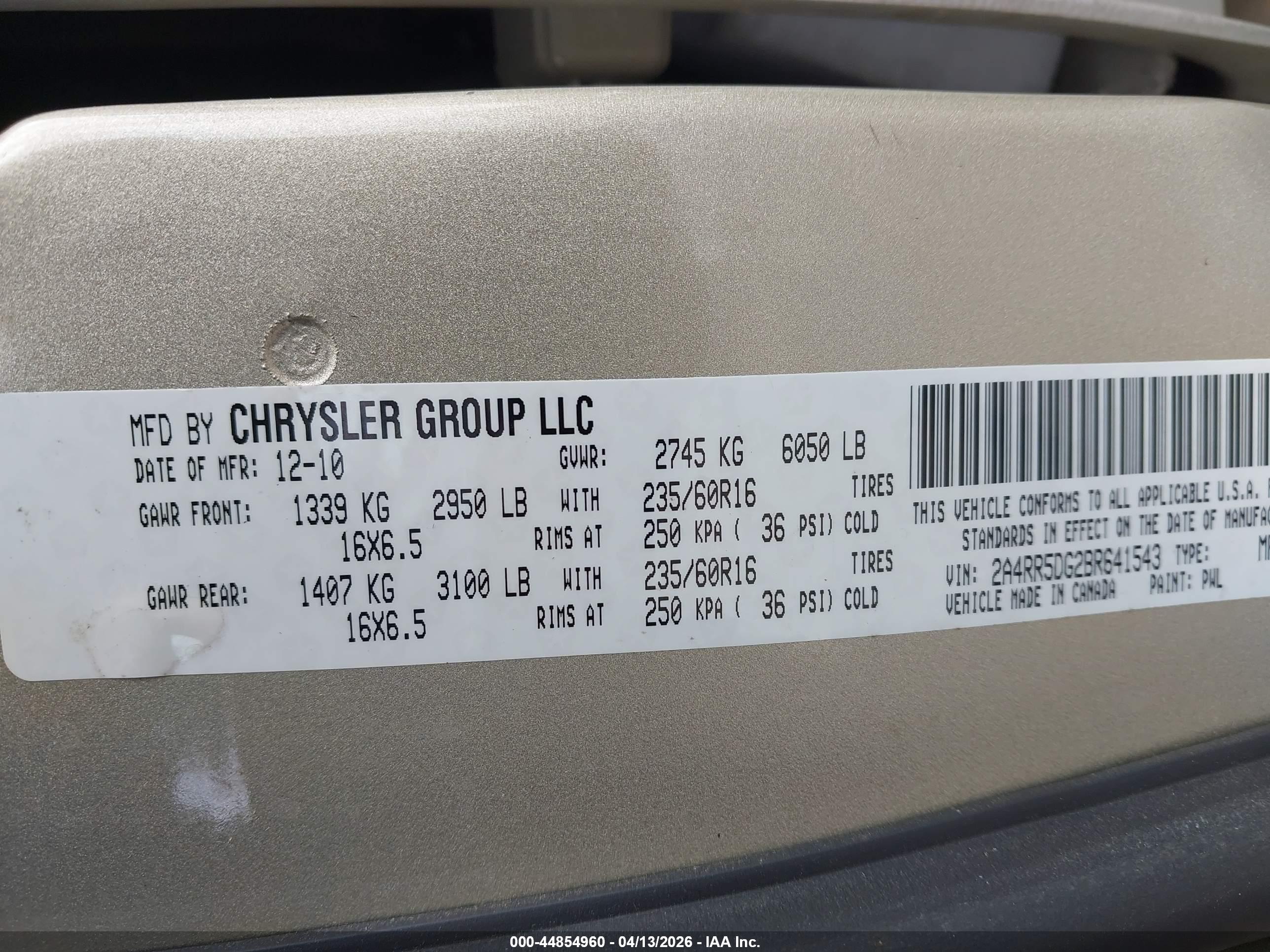 CHRYSLER TOWN image 9