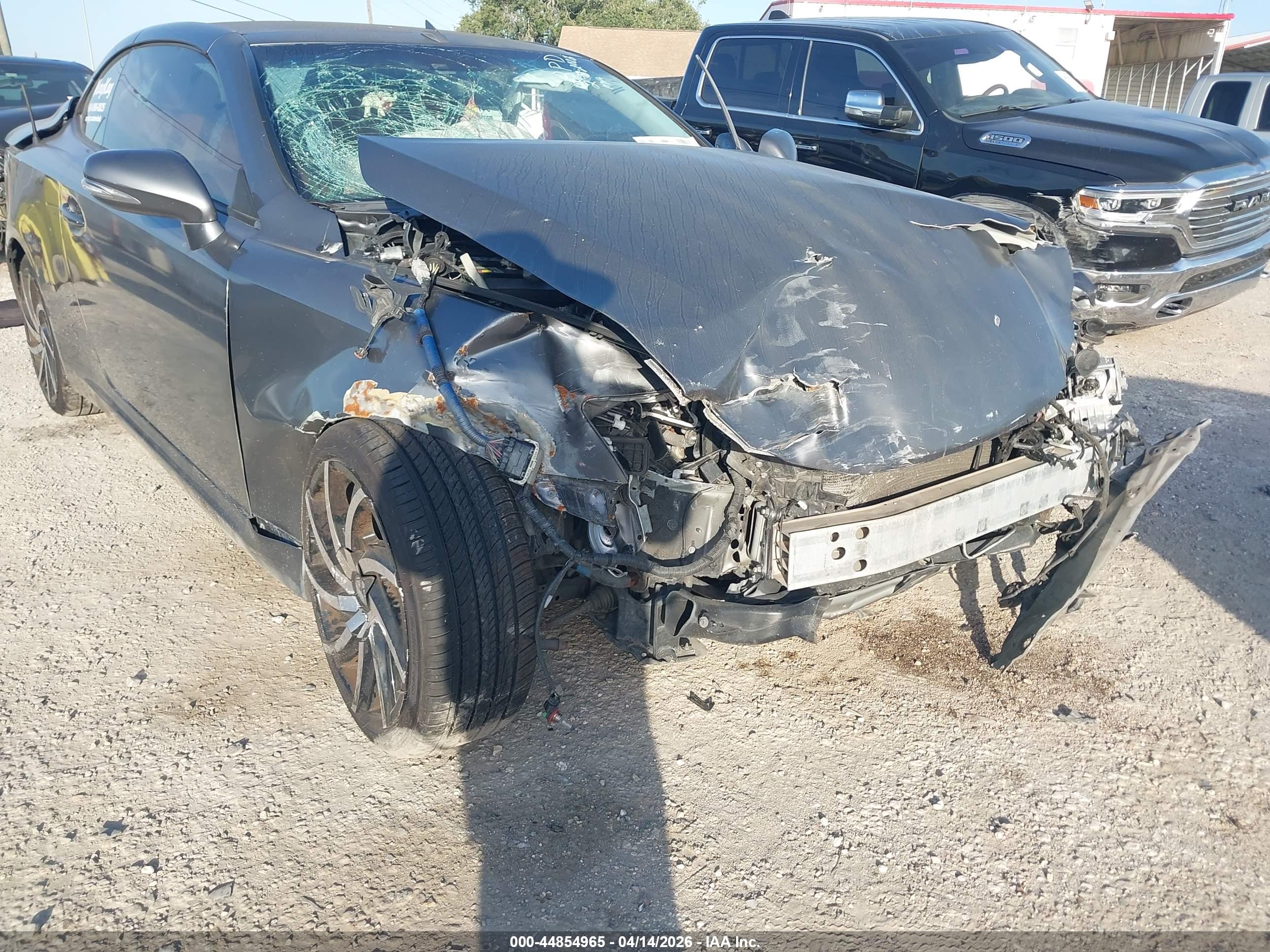 LEXUS IS image 6