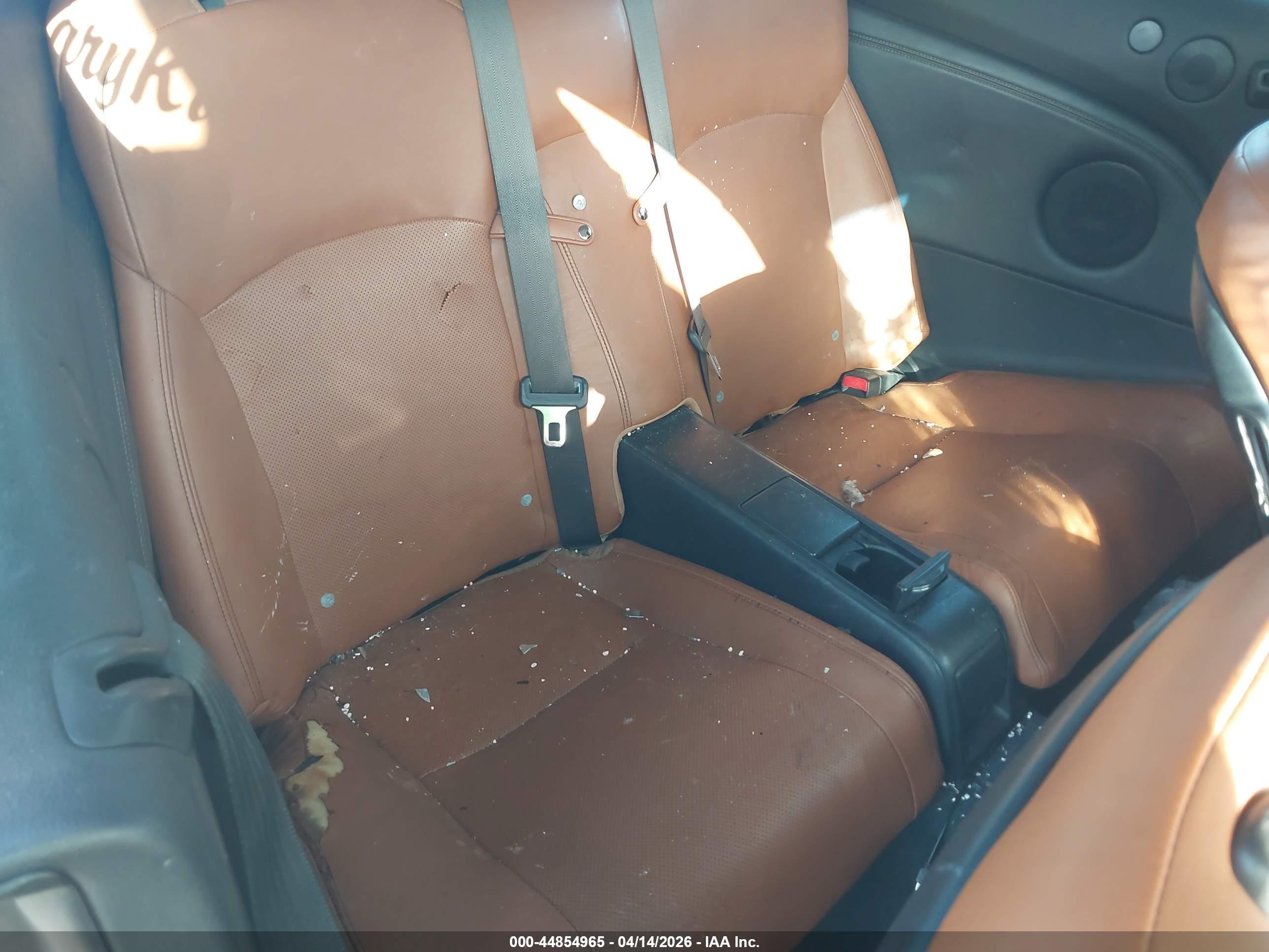 LEXUS IS image 8