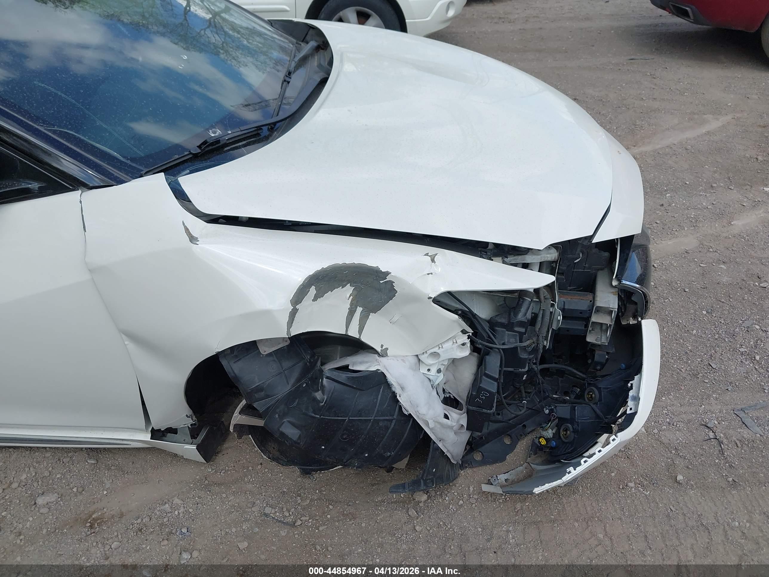 NISSAN MAXIMA image 6