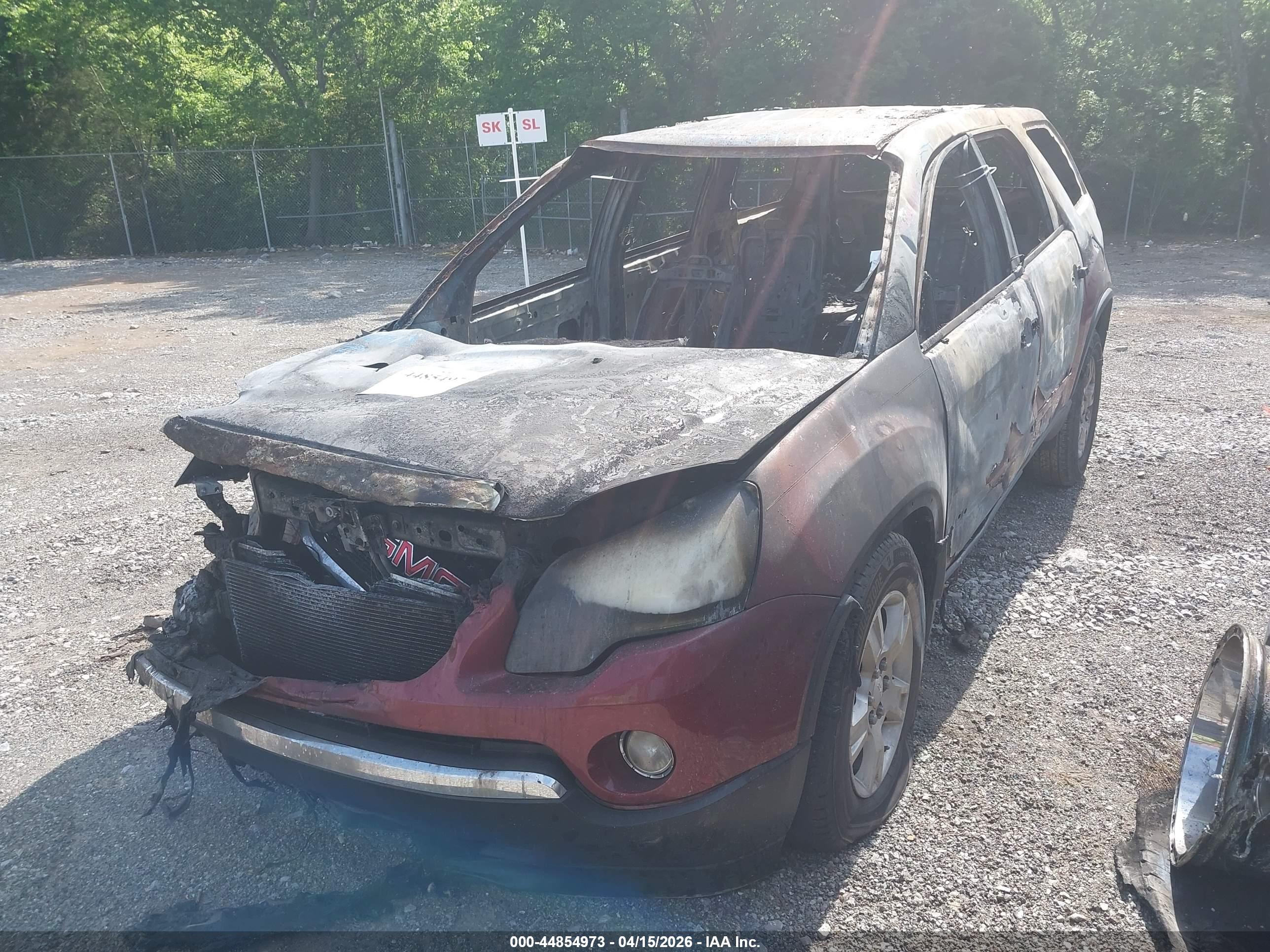 GMC ACADIA image 2