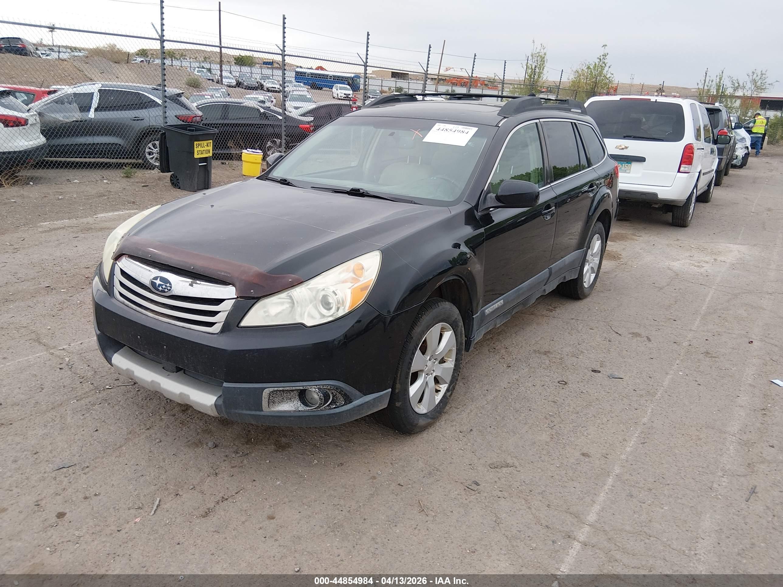 SUBARU OUTBACK image 2