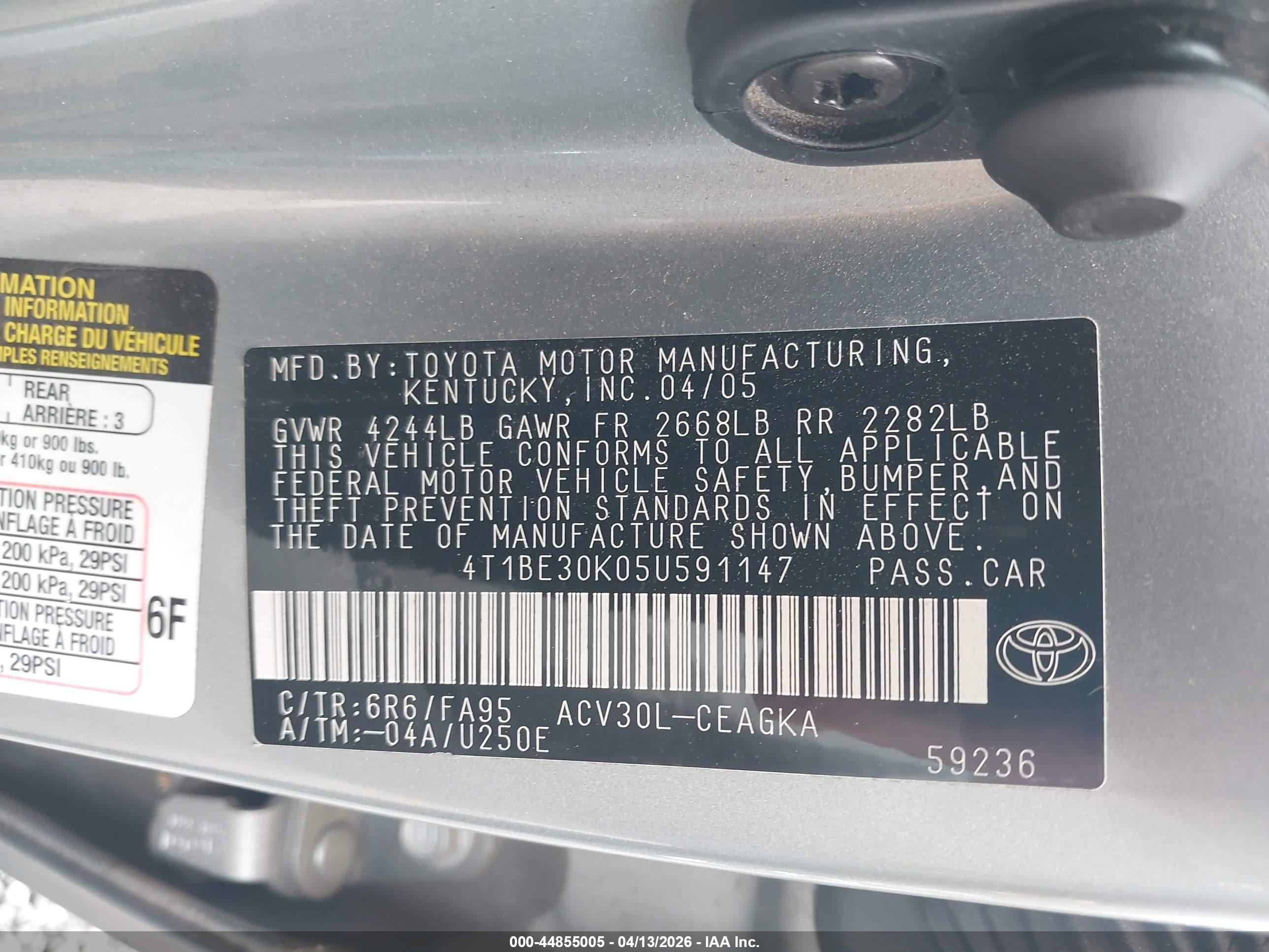 TOYOTA CAMRY image 9