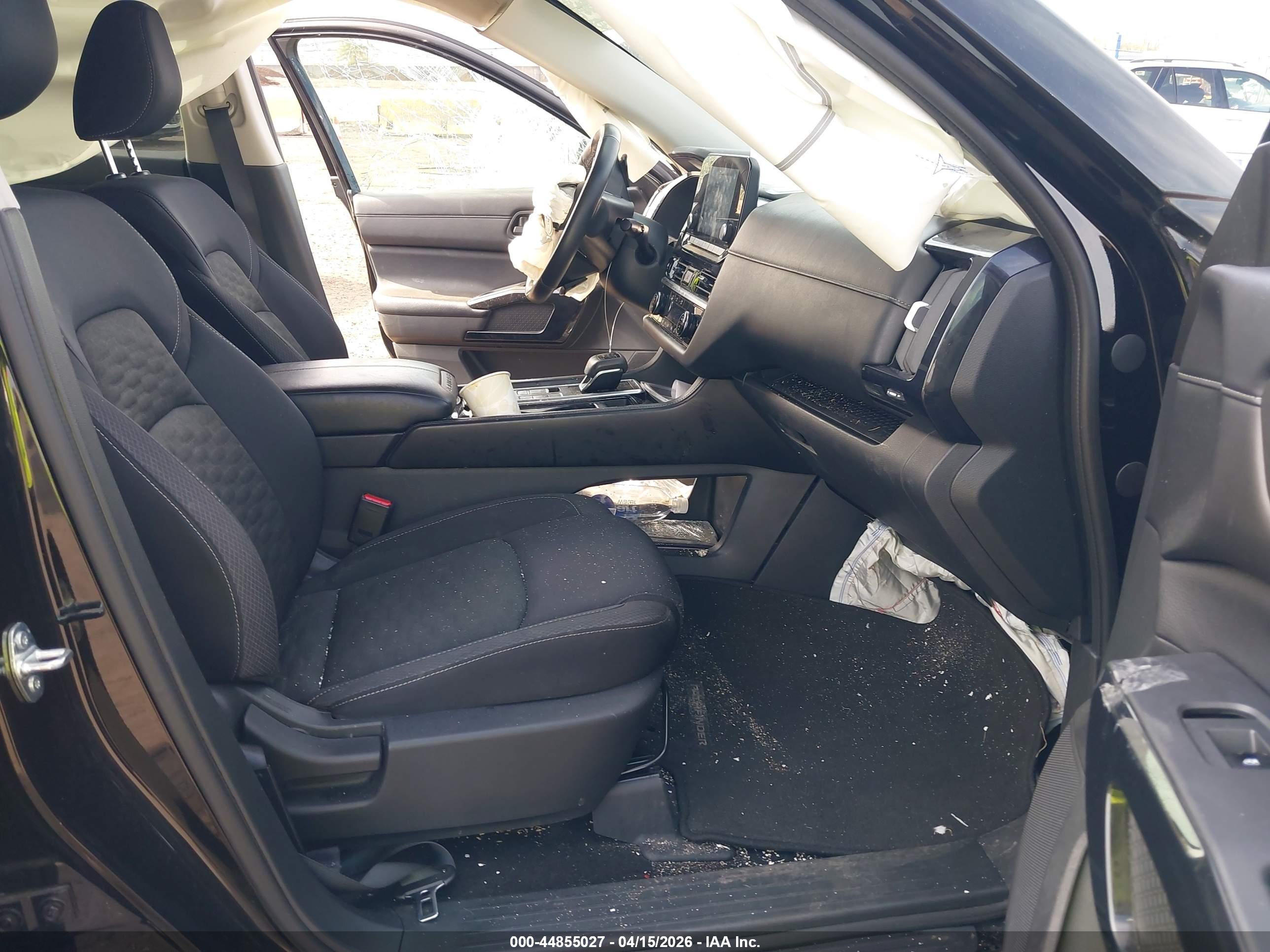 NISSAN PATHFINDER image 5