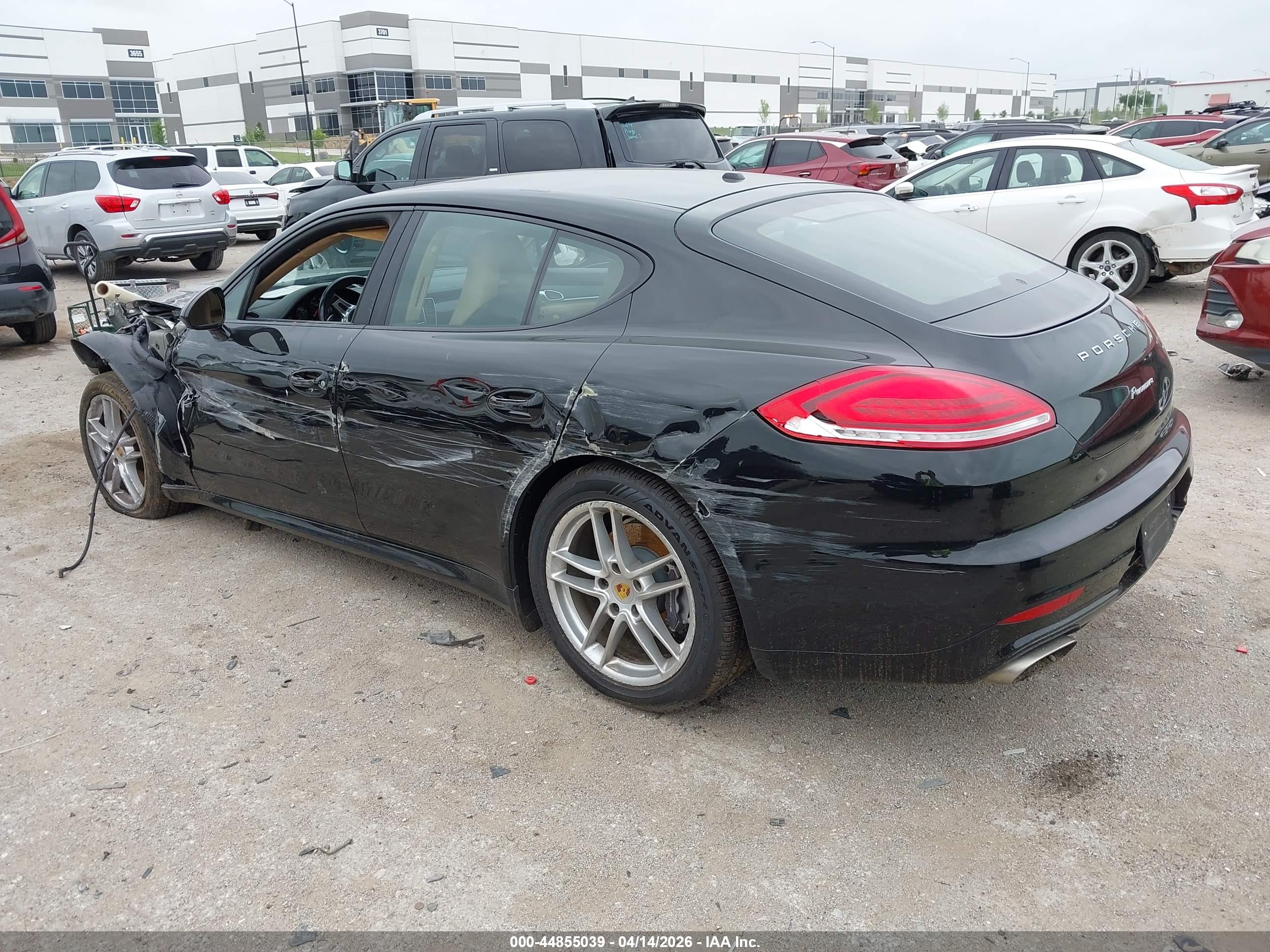 PORSCHE PANAMERA image 3