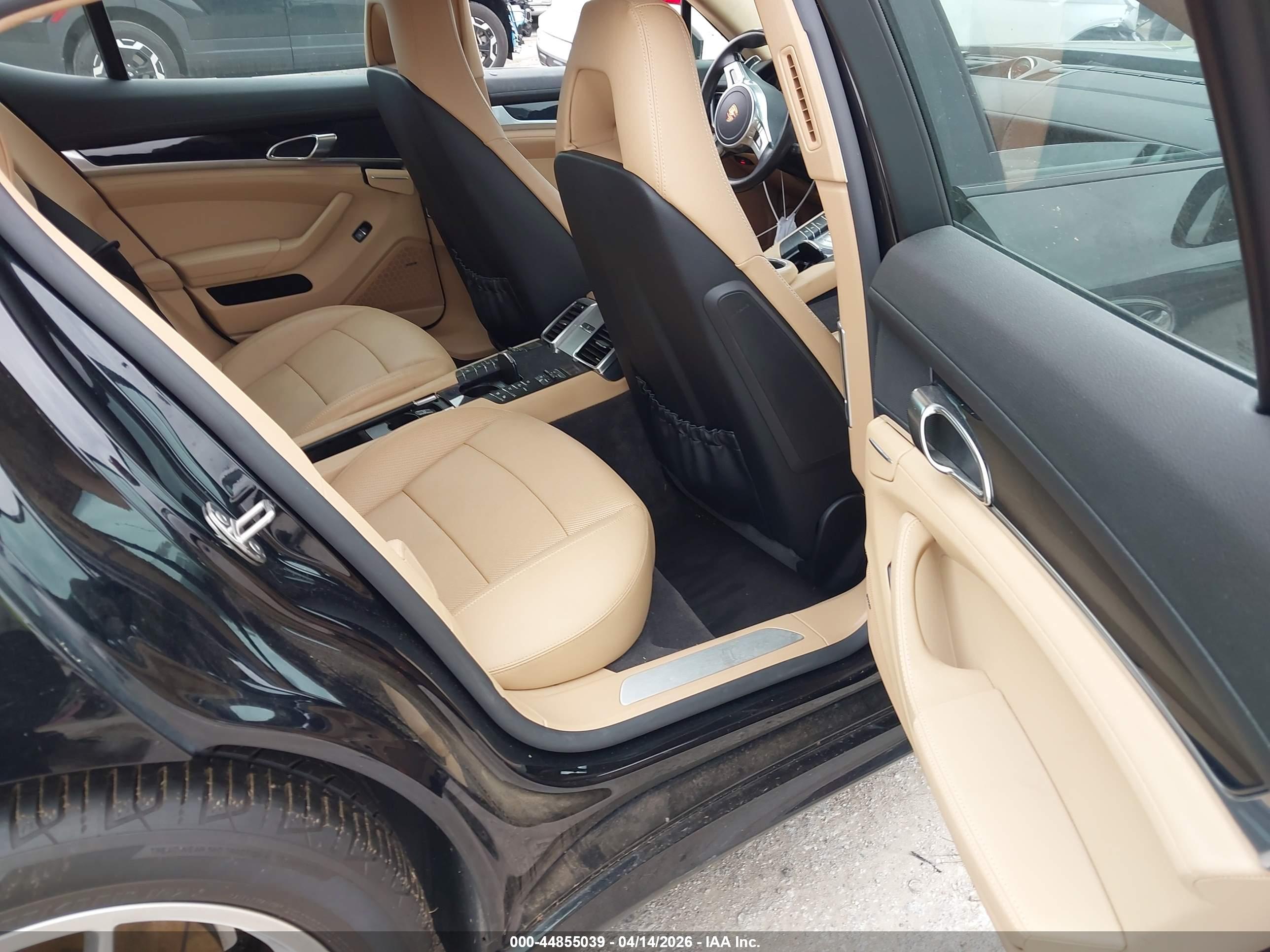 PORSCHE PANAMERA image 8
