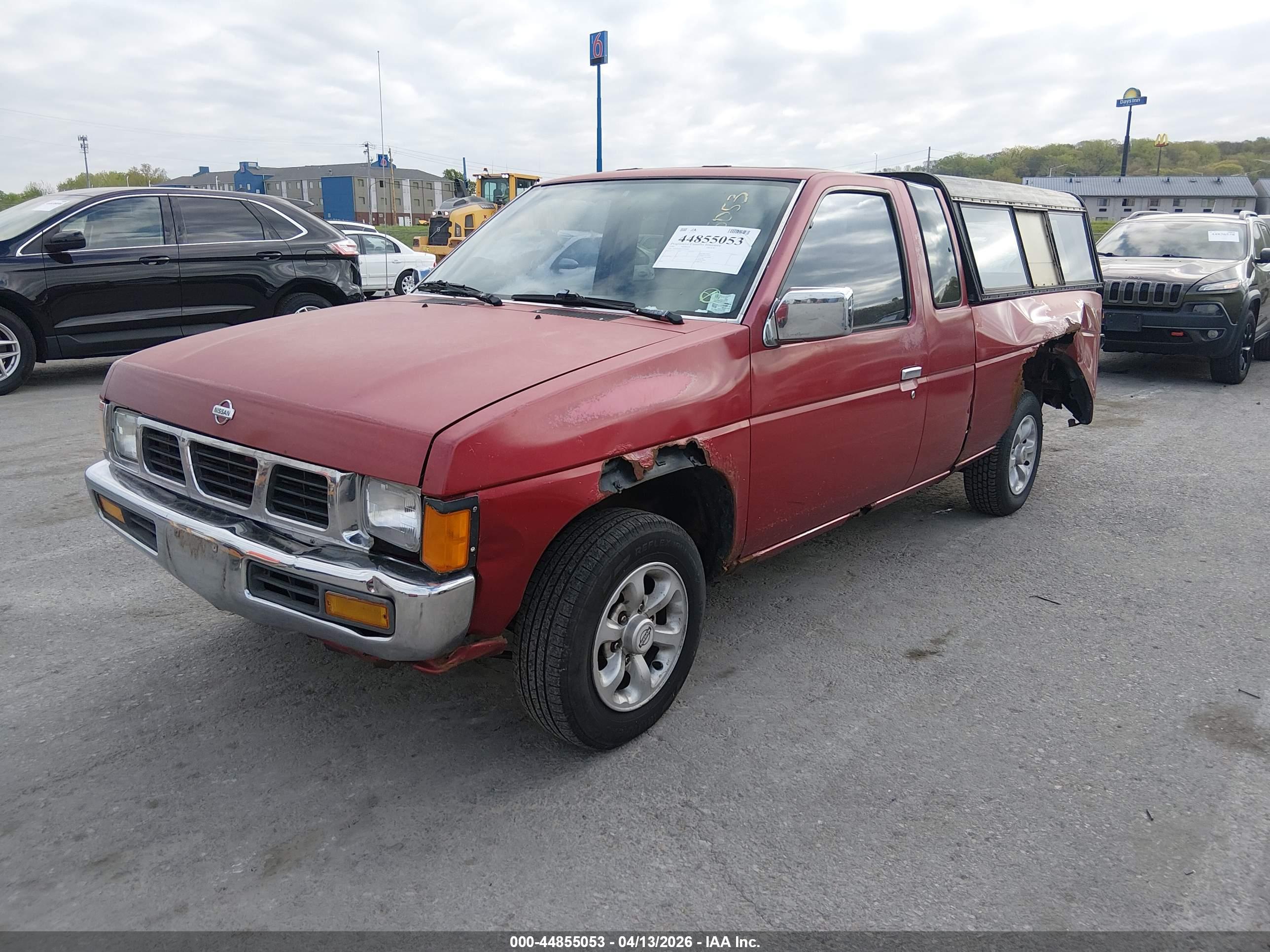 NISSAN TRUCK image 2