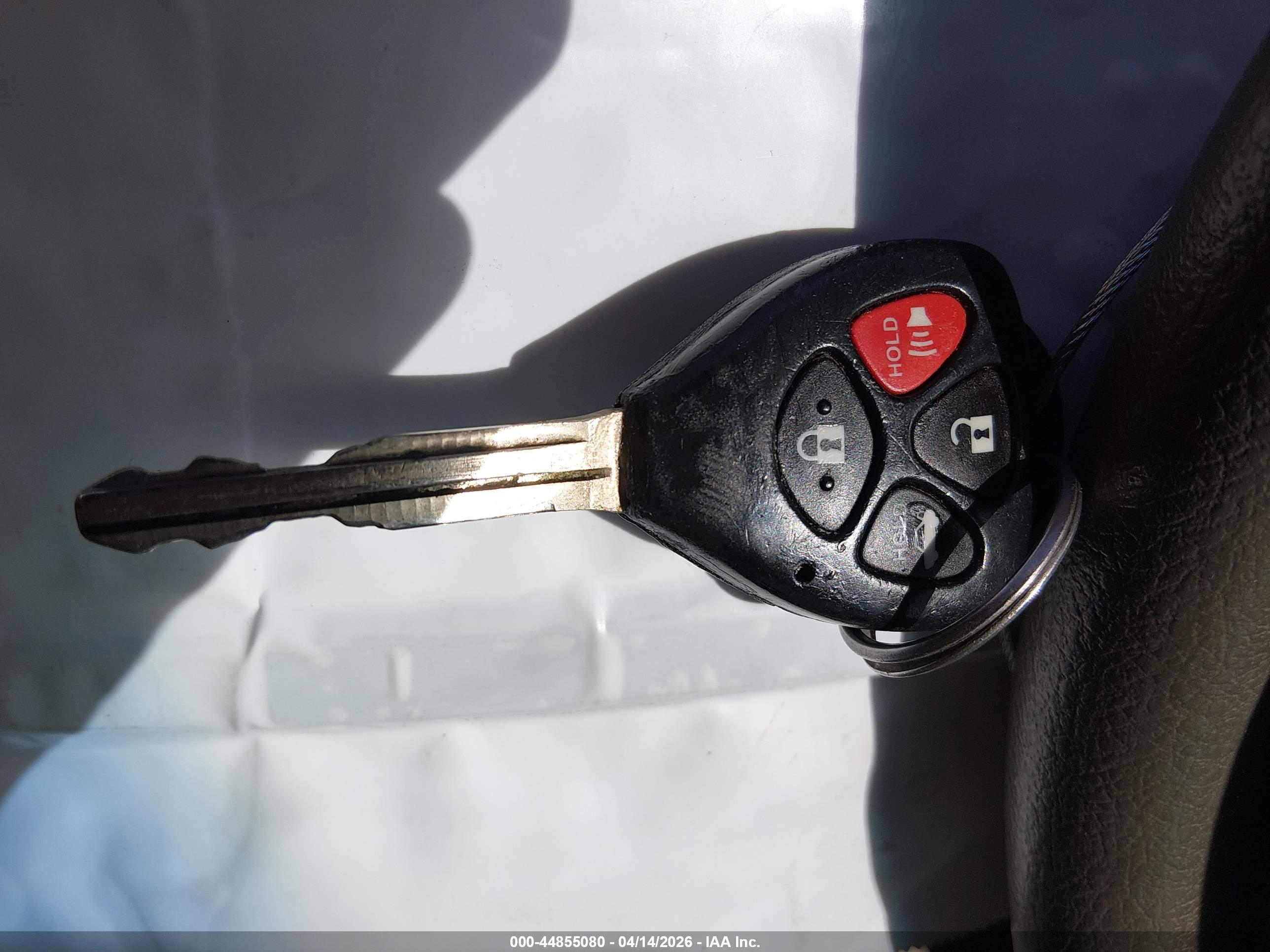 TOYOTA CAMRY image 11