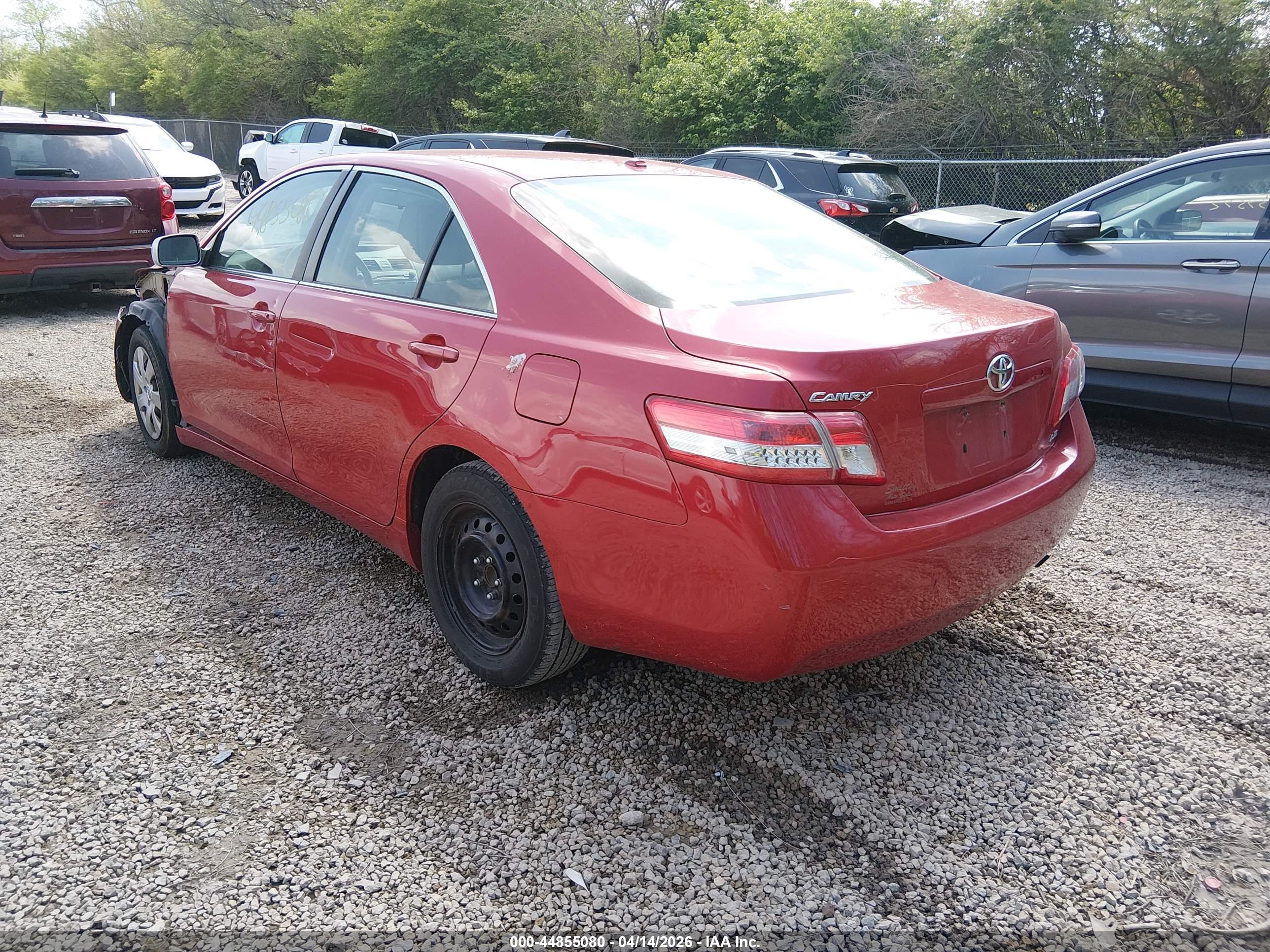 TOYOTA CAMRY image 3