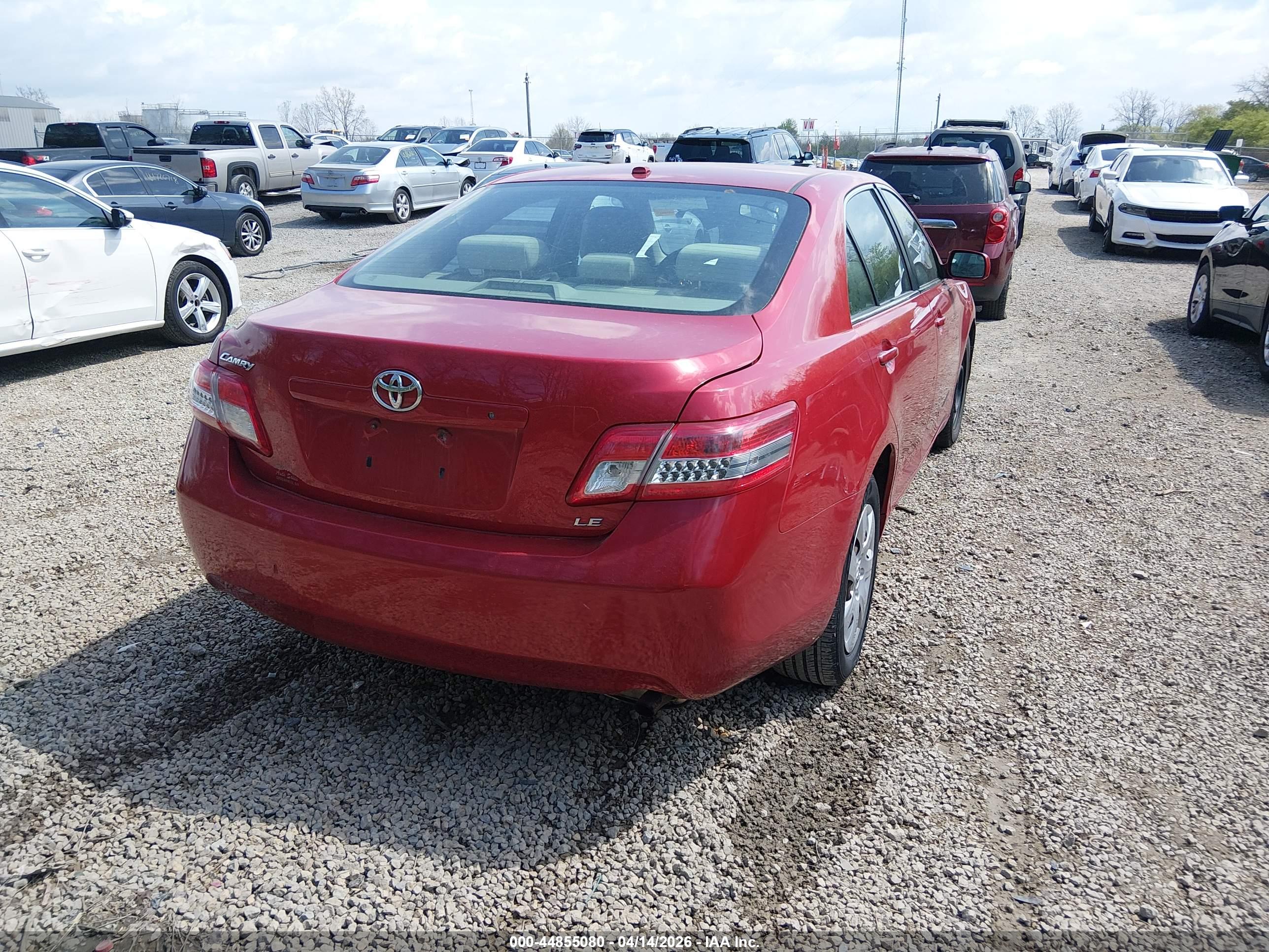 TOYOTA CAMRY image 4