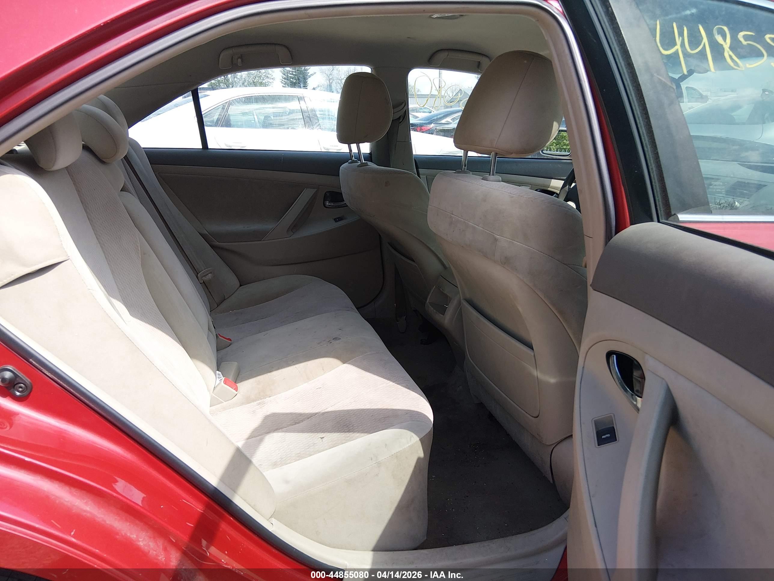 TOYOTA CAMRY image 8
