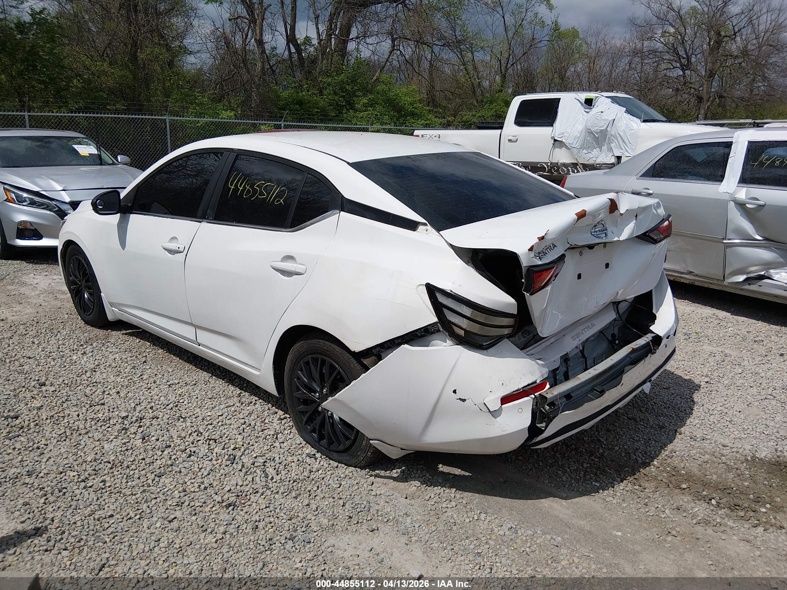 NISSAN SENTRA image 3
