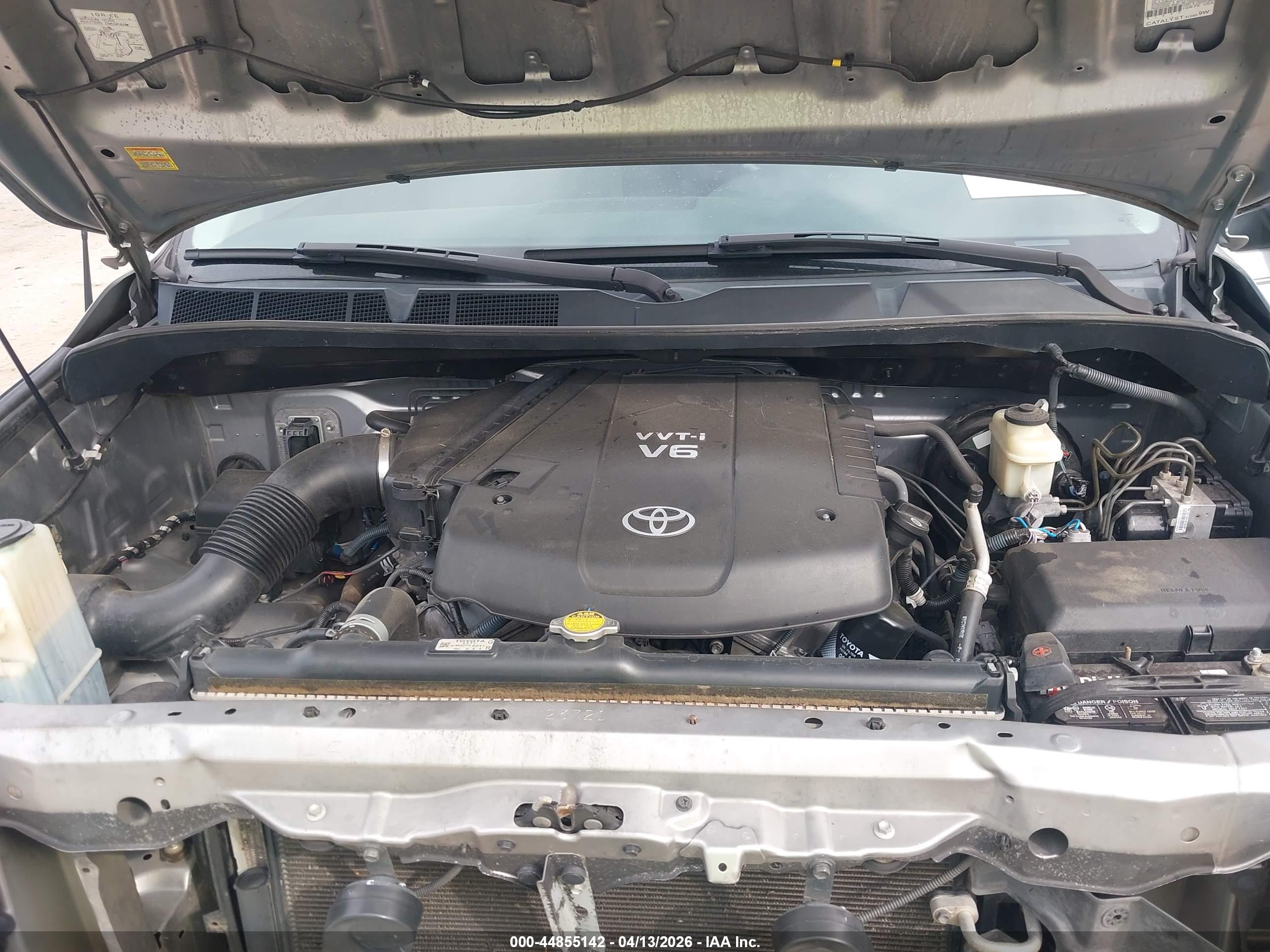 TOYOTA TUNDRA image 10