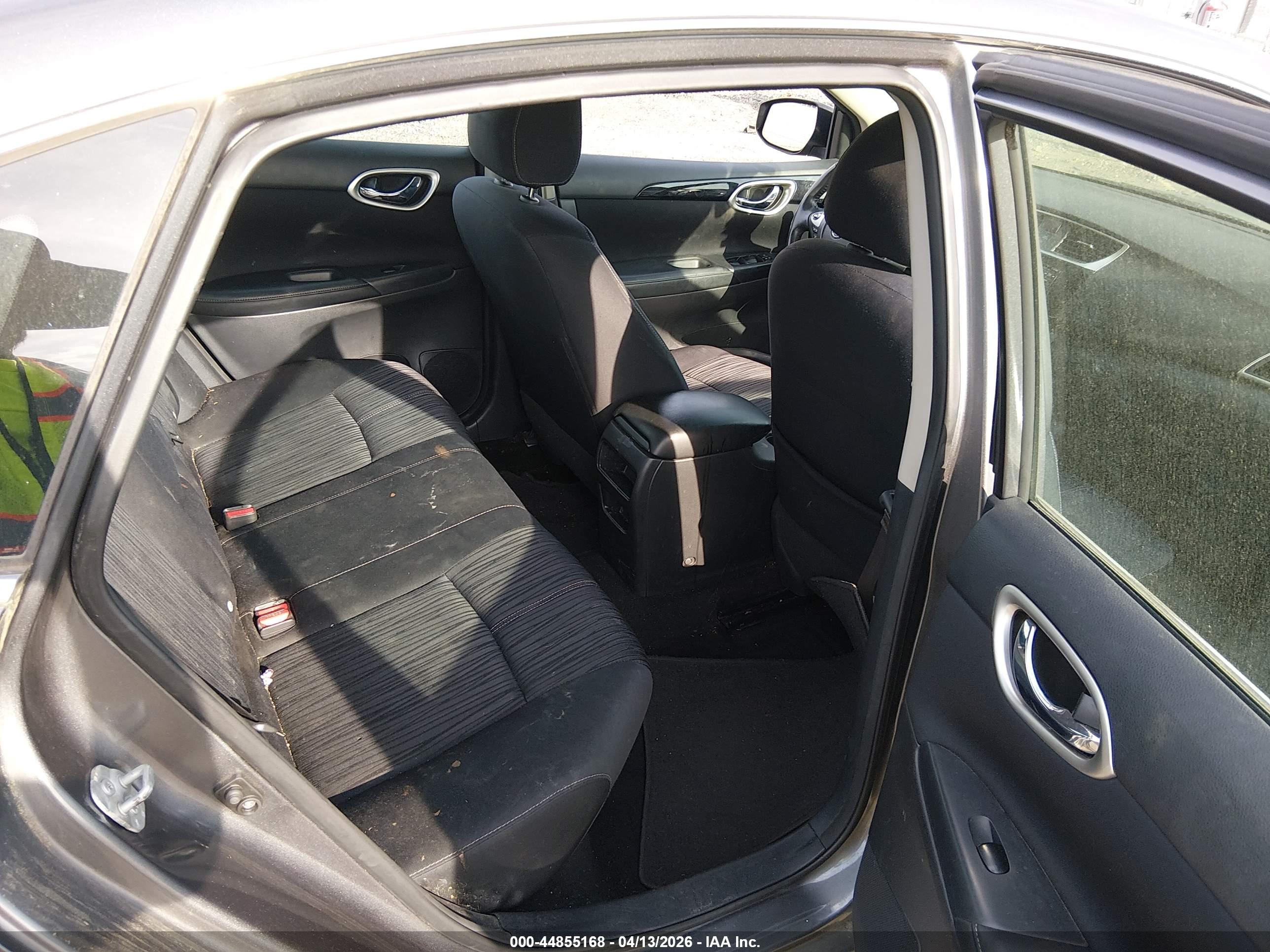 NISSAN SENTRA image 8