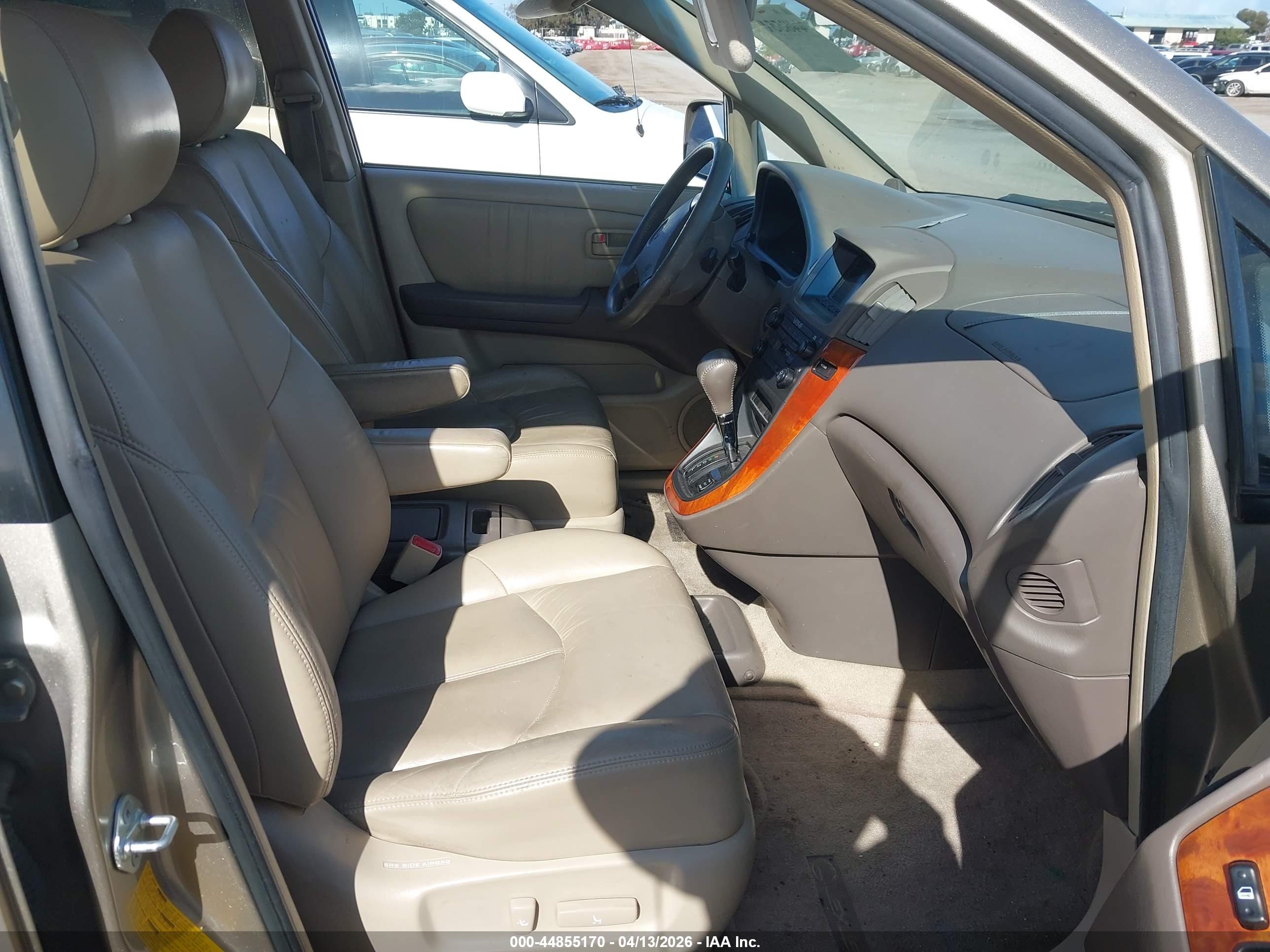 LEXUS RX image 5