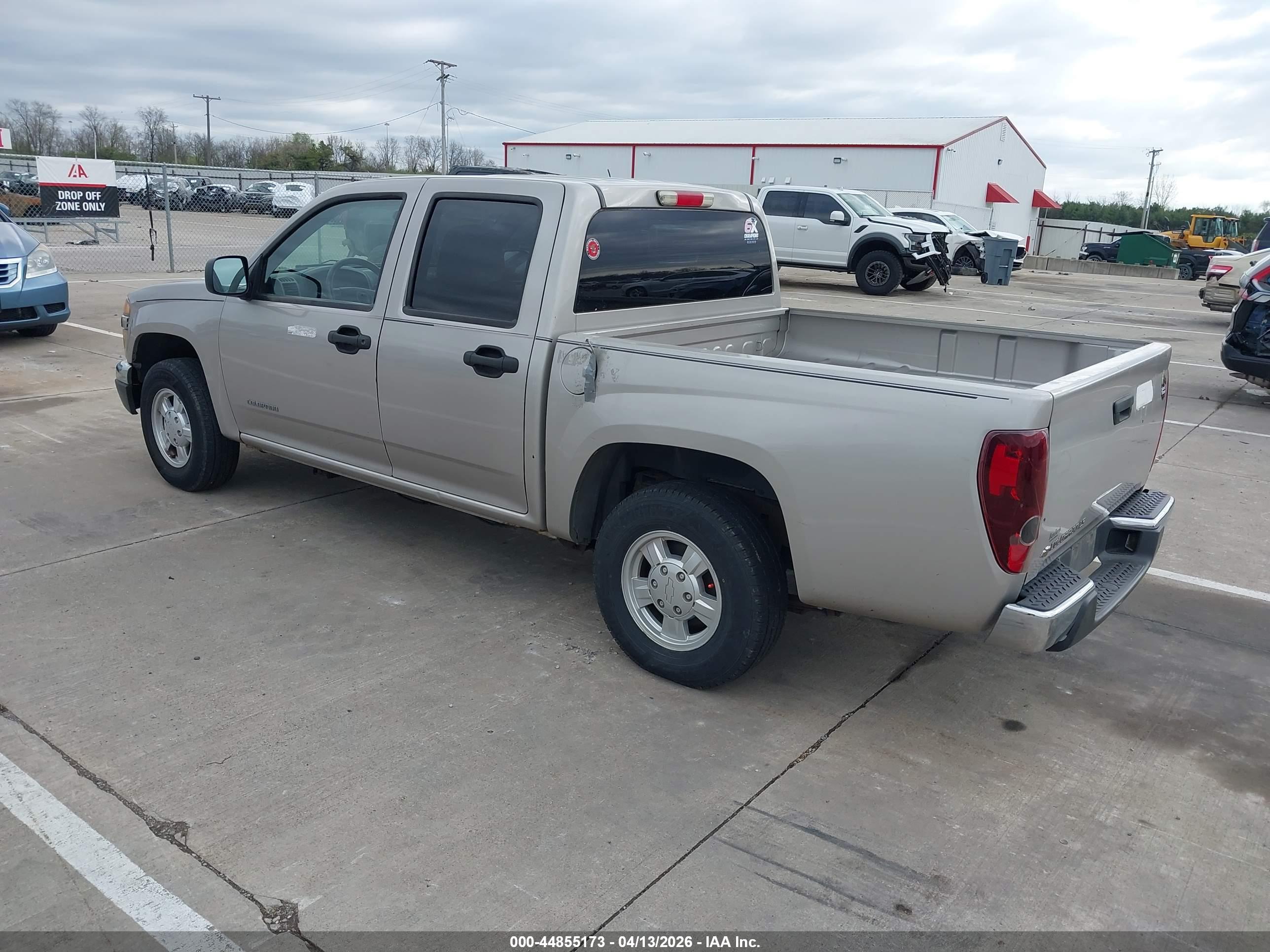CHEVROLET COLORADO image 3