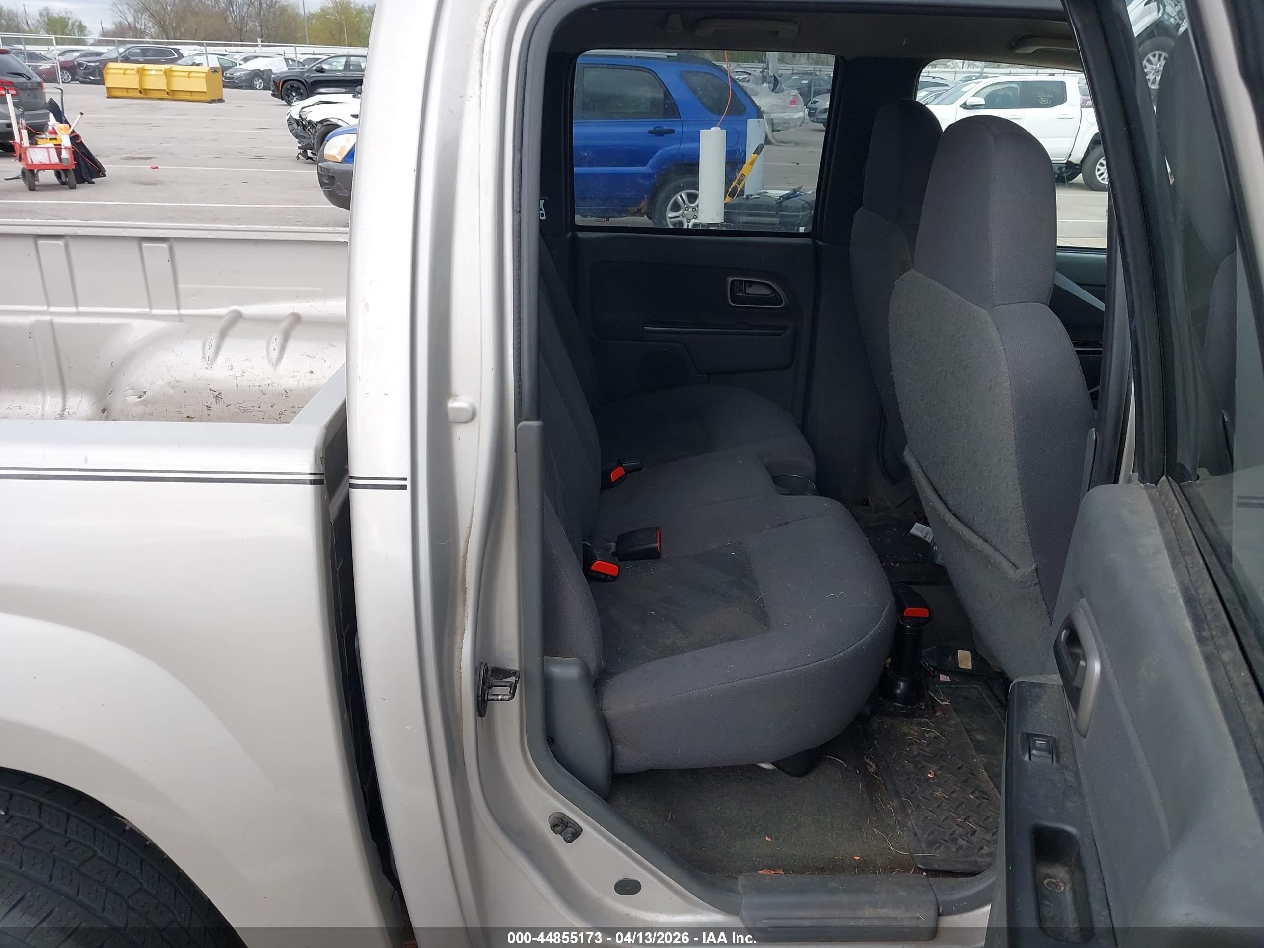 CHEVROLET COLORADO image 8