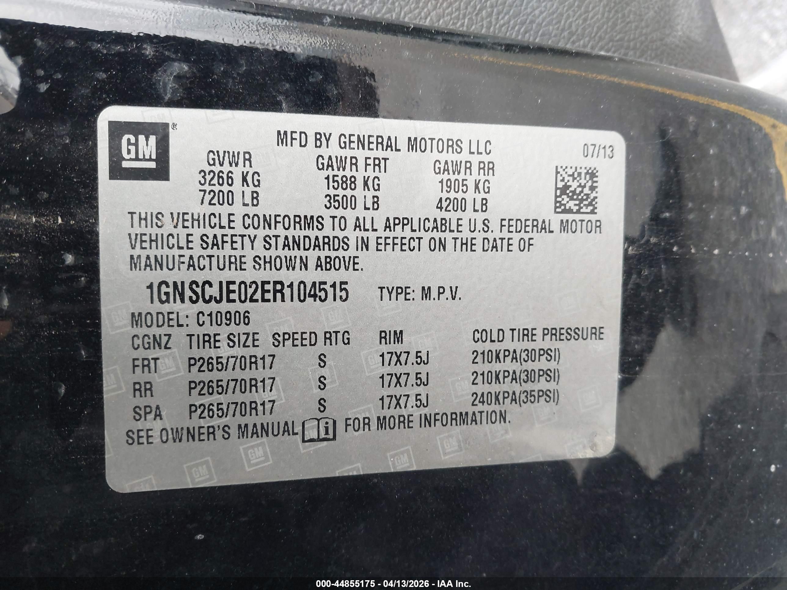 CHEVROLET SUBURBAN image 9