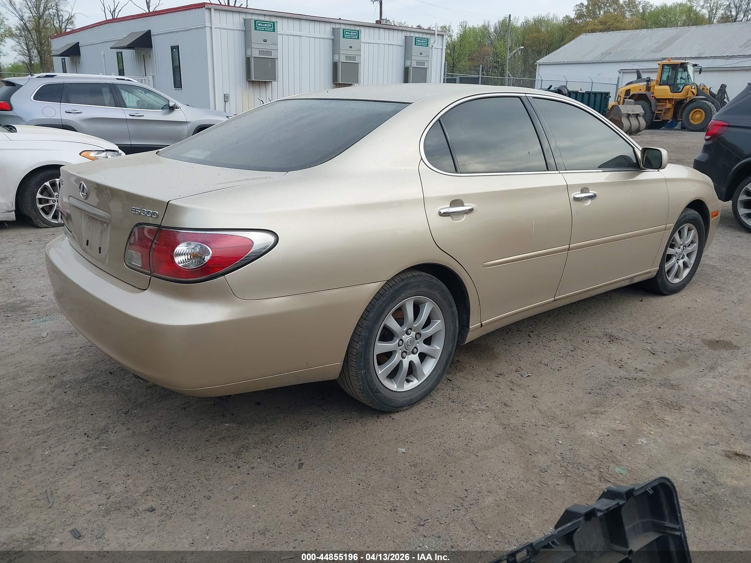 LEXUS ES image 4