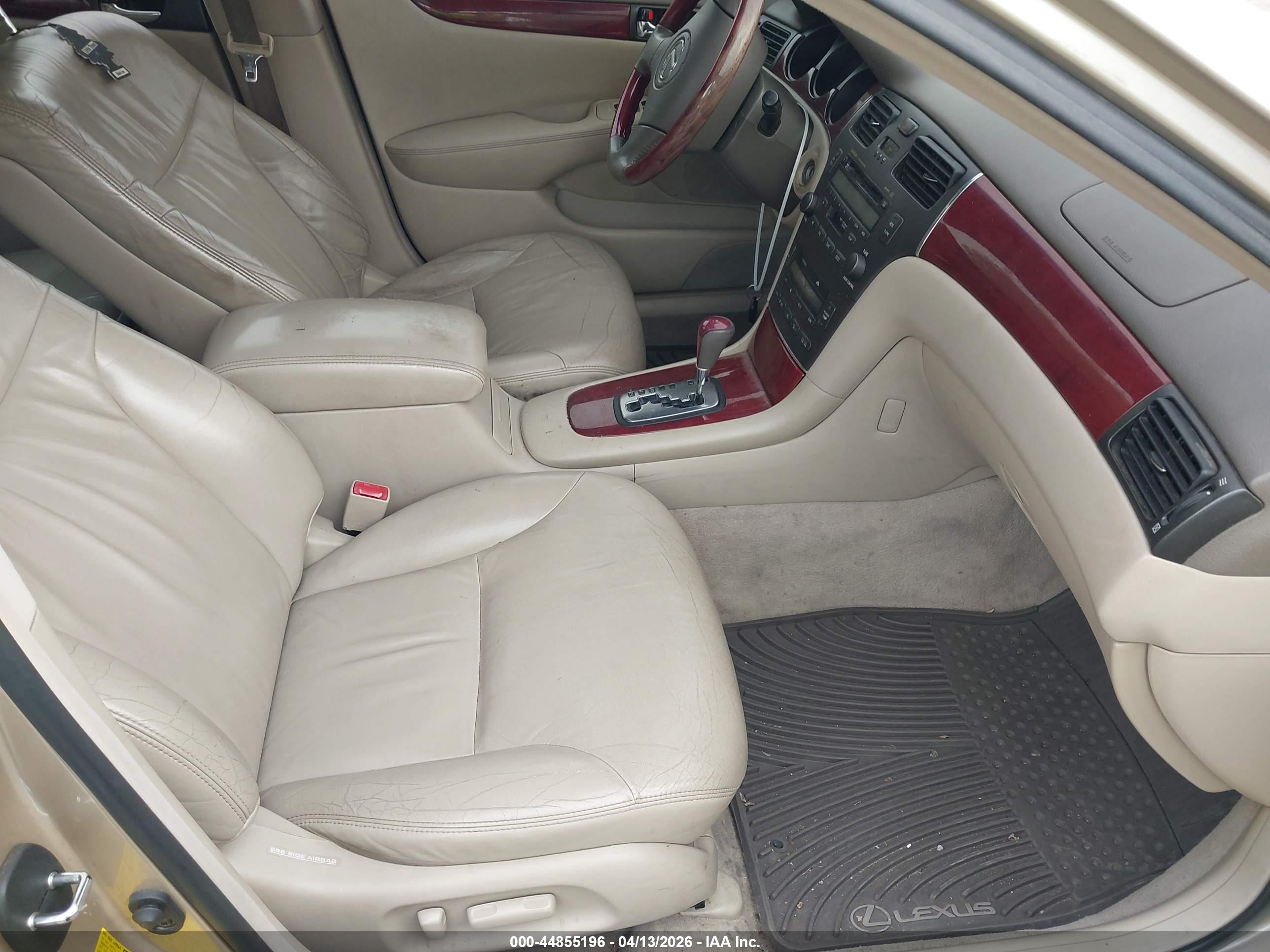LEXUS ES image 5