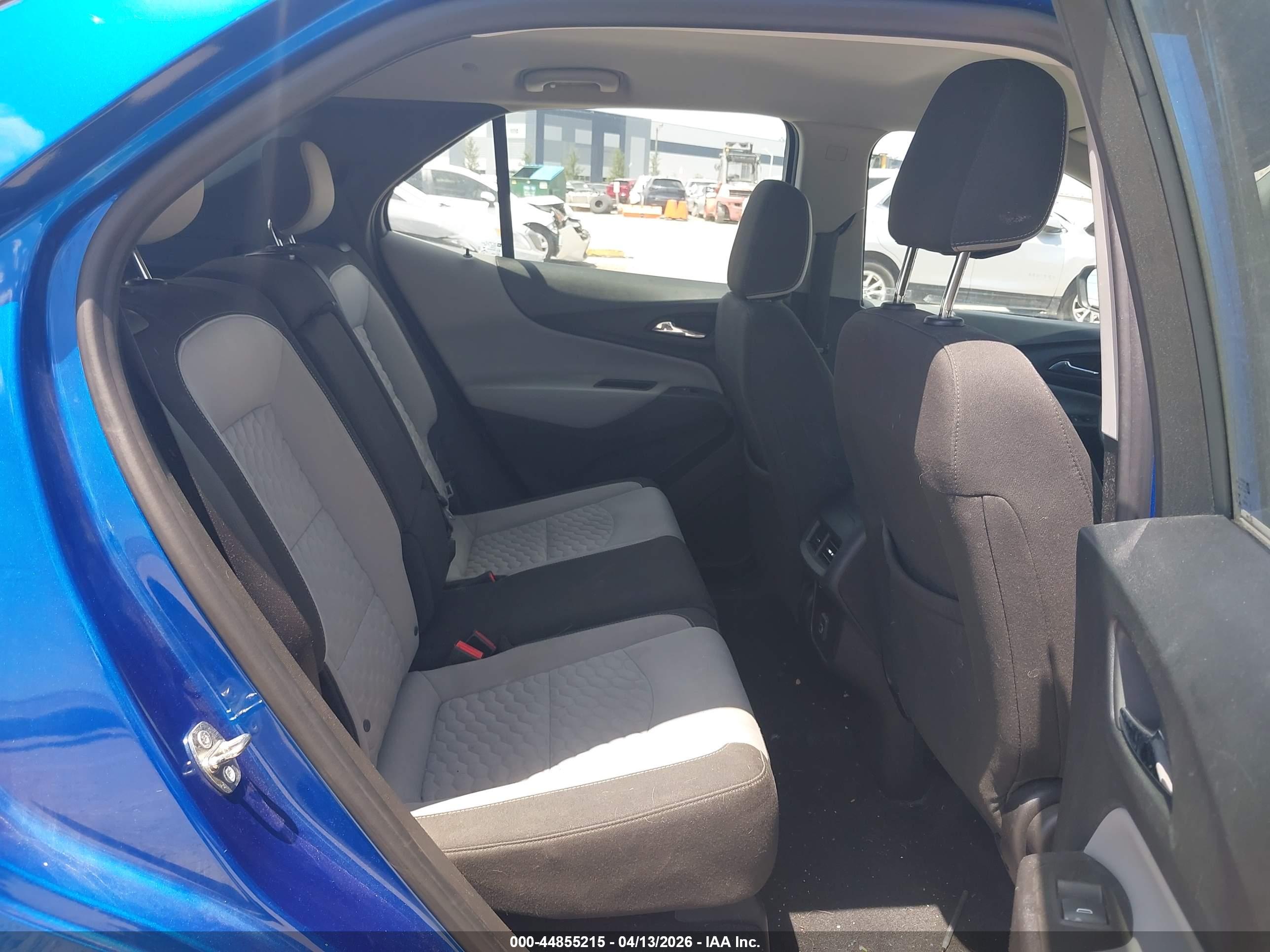 CHEVROLET EQUINOX image 8