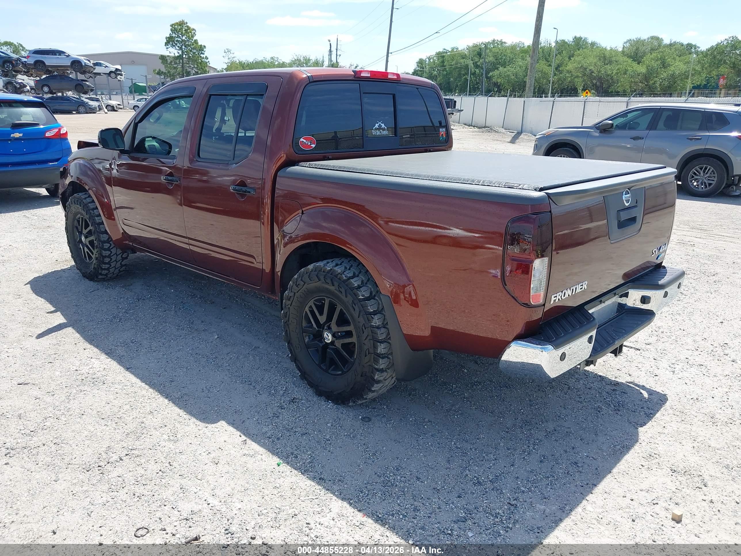NISSAN FRONTIER image 3