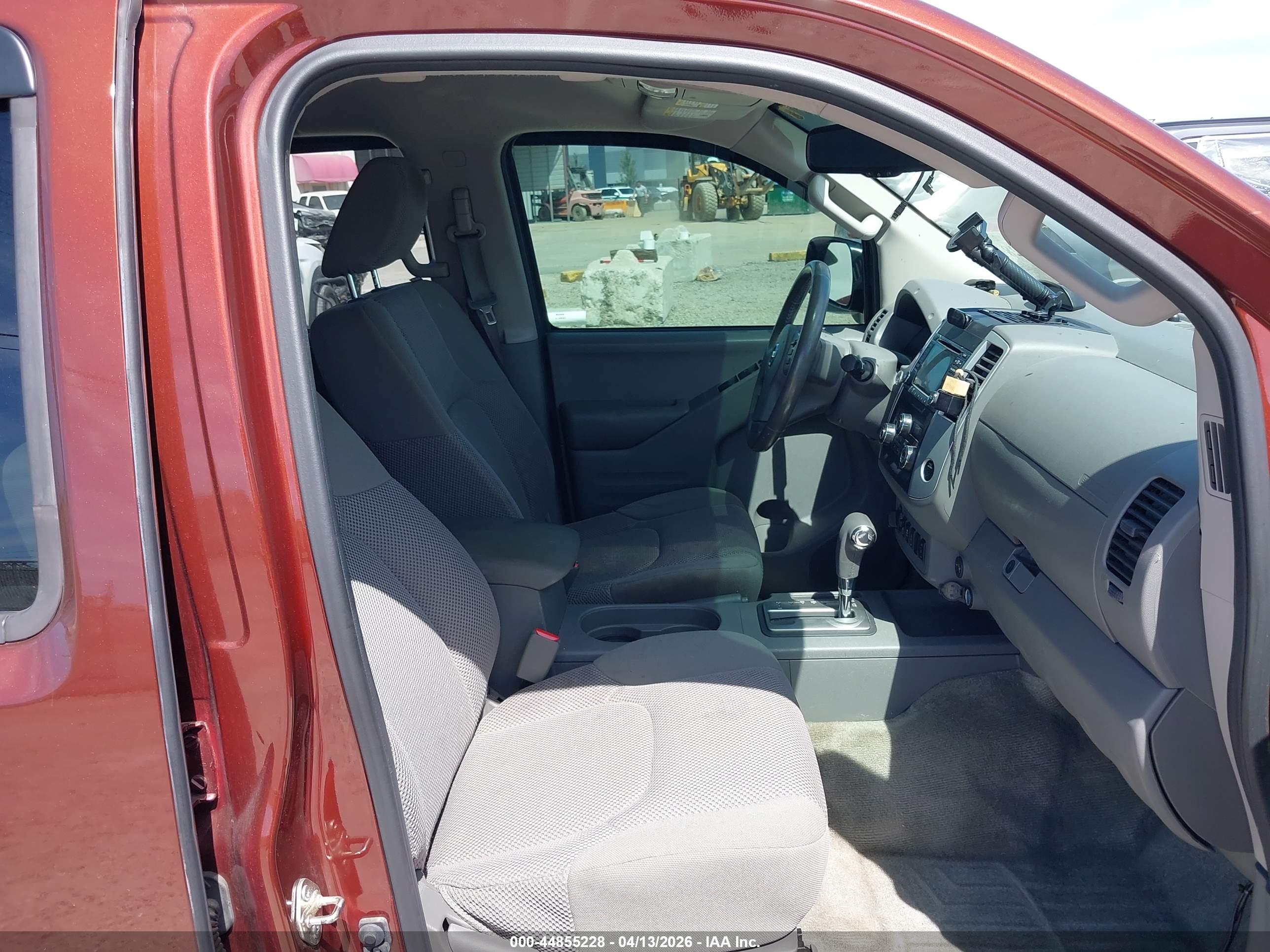 NISSAN FRONTIER image 5