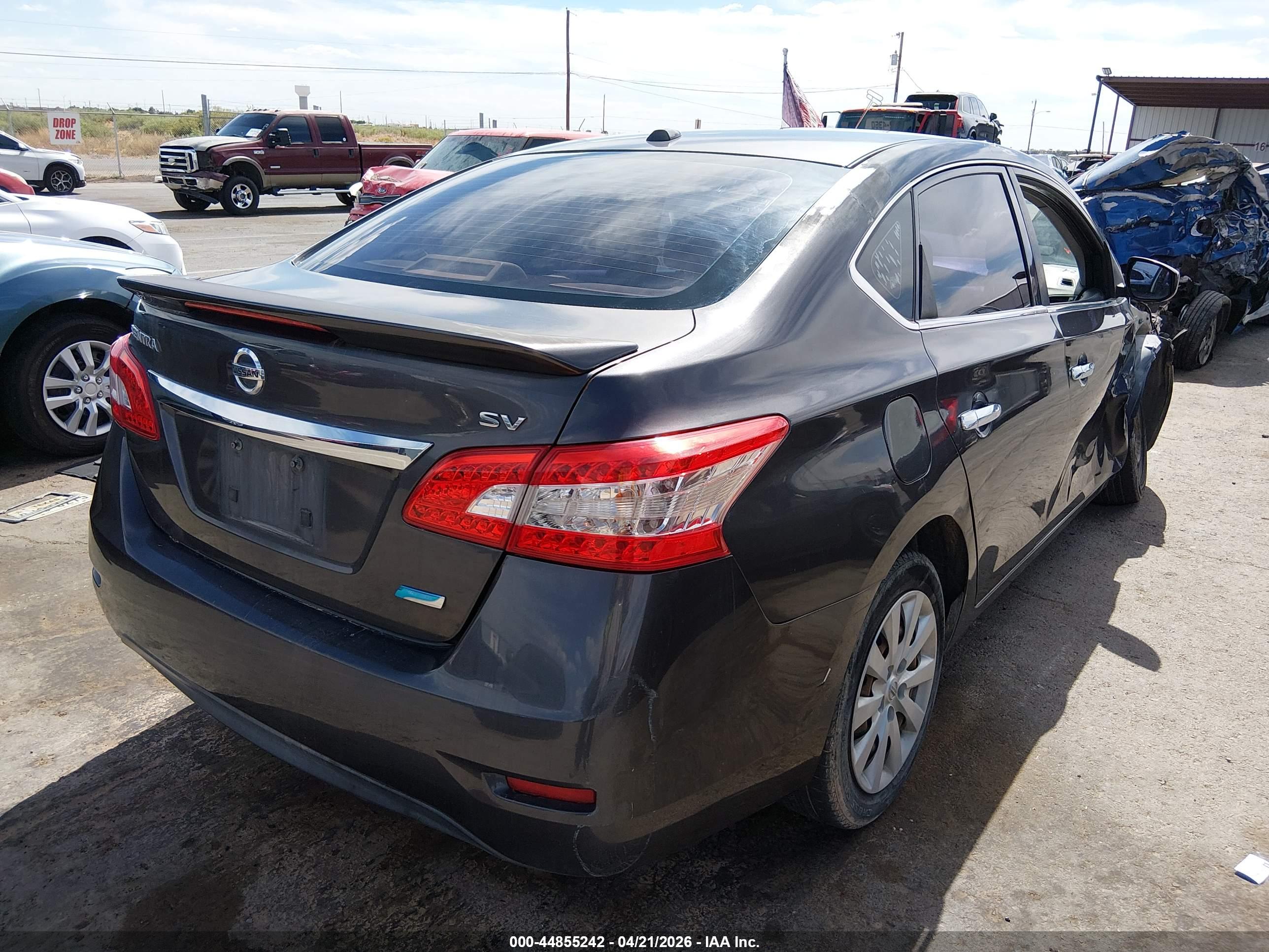 NISSAN SENTRA image 4