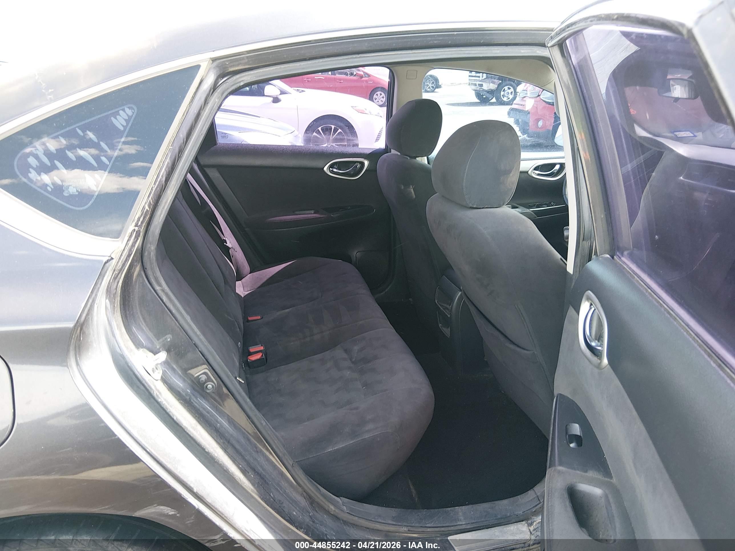 NISSAN SENTRA image 8