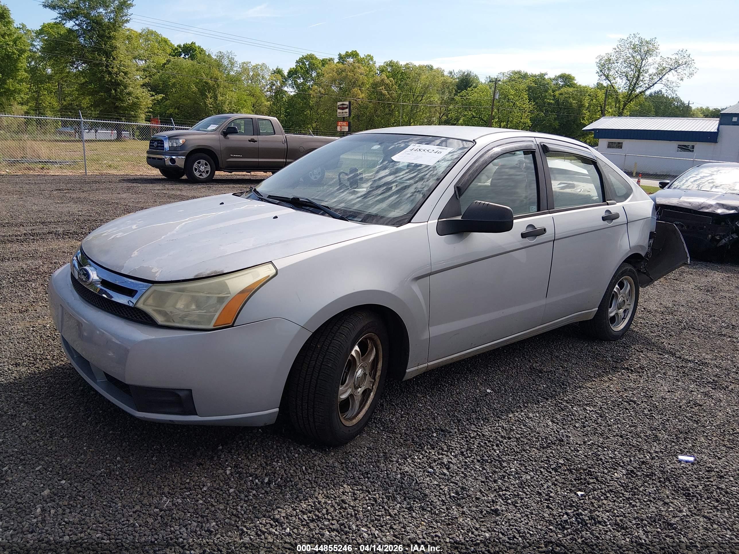 FORD FOCUS image 2