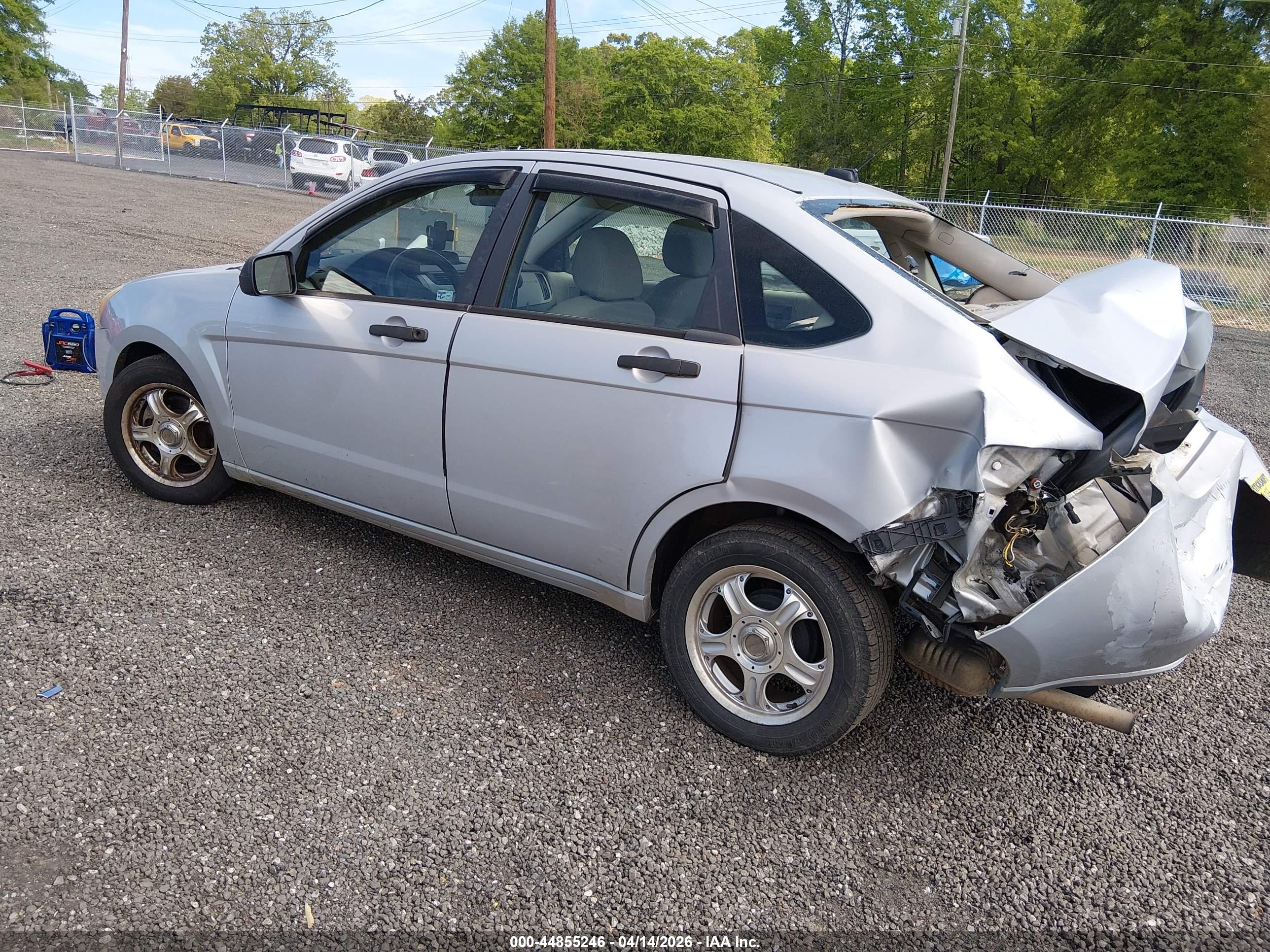 FORD FOCUS image 3