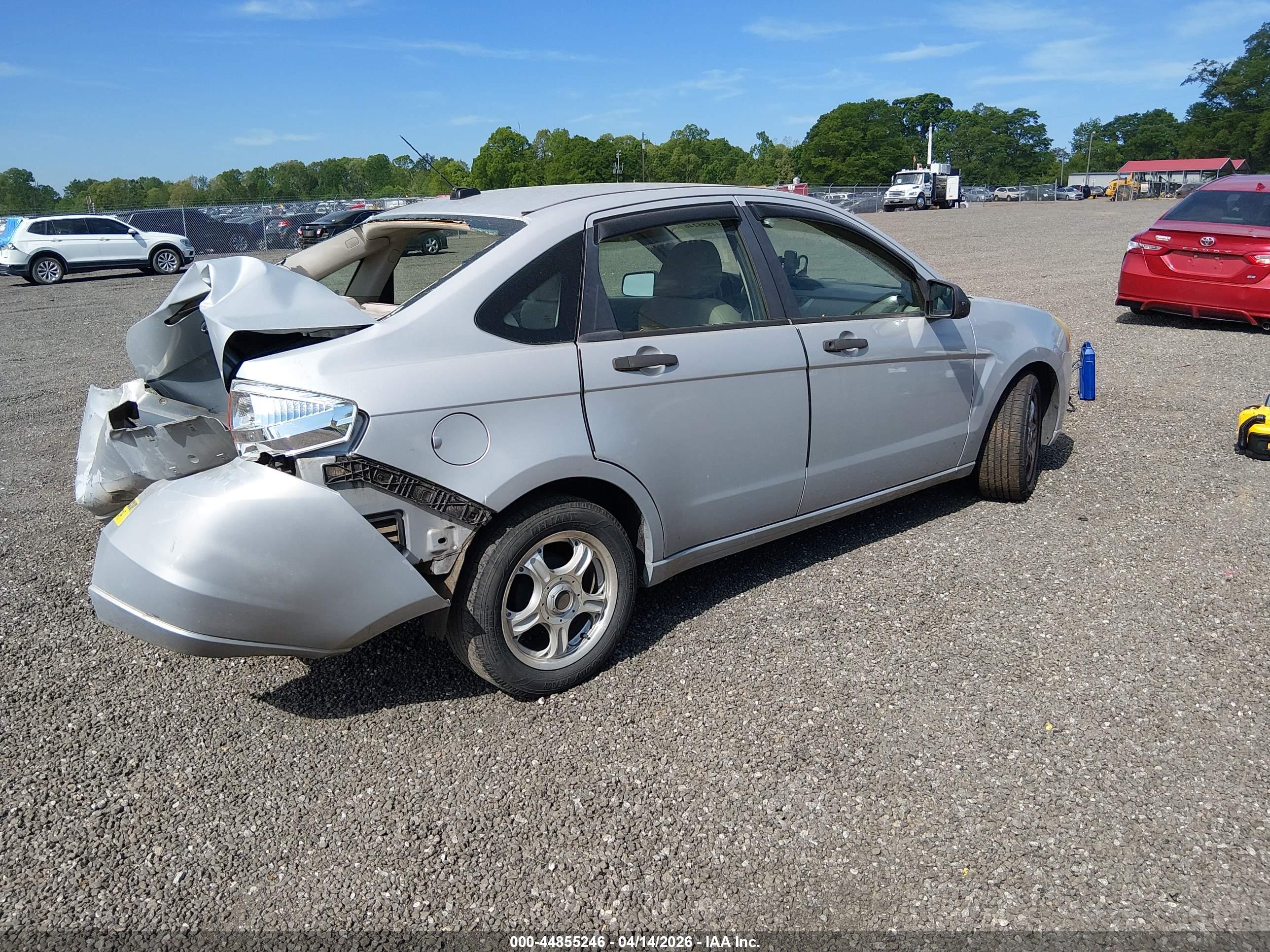 FORD FOCUS image 4