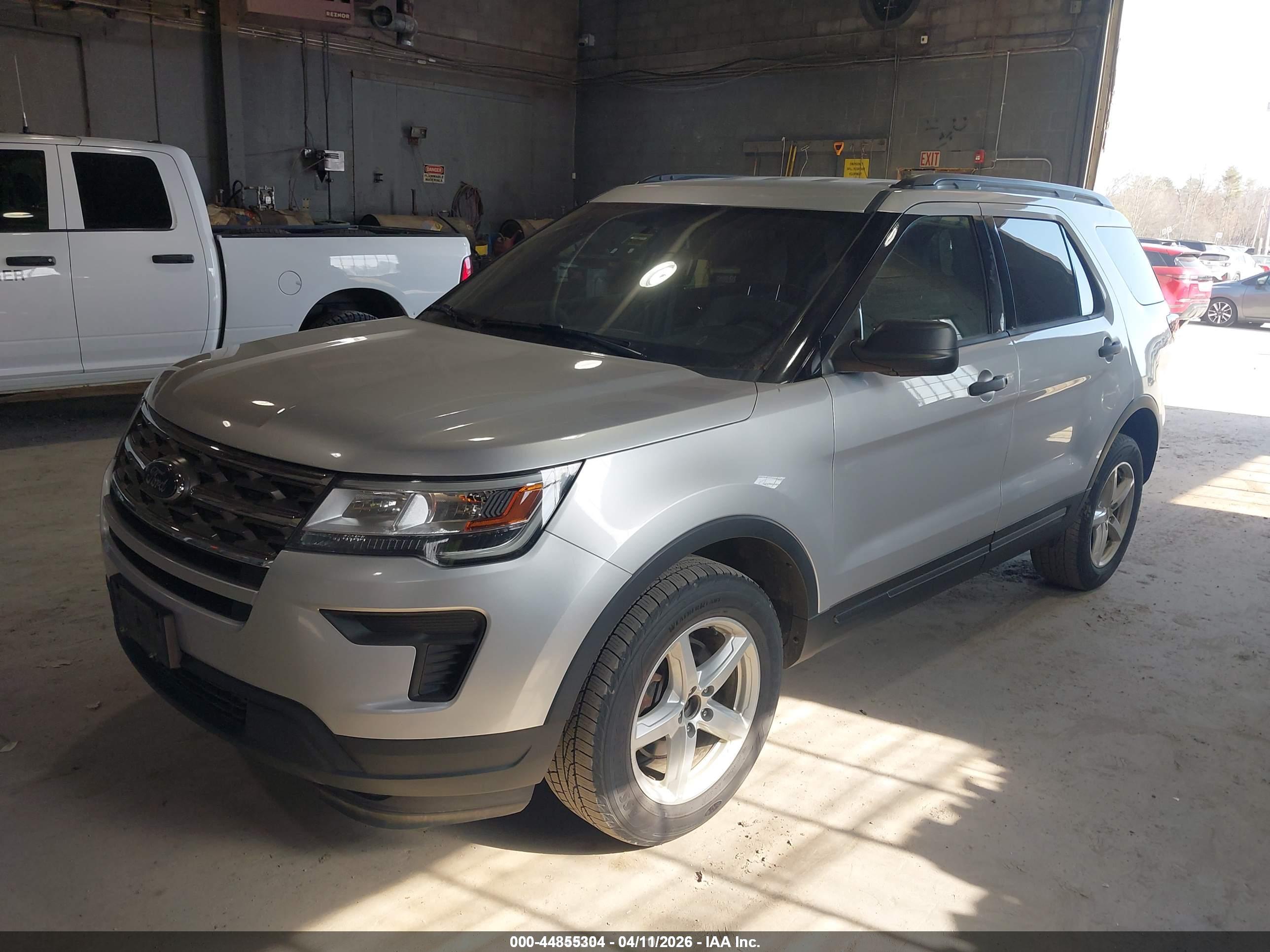 FORD EXPLORER image 2