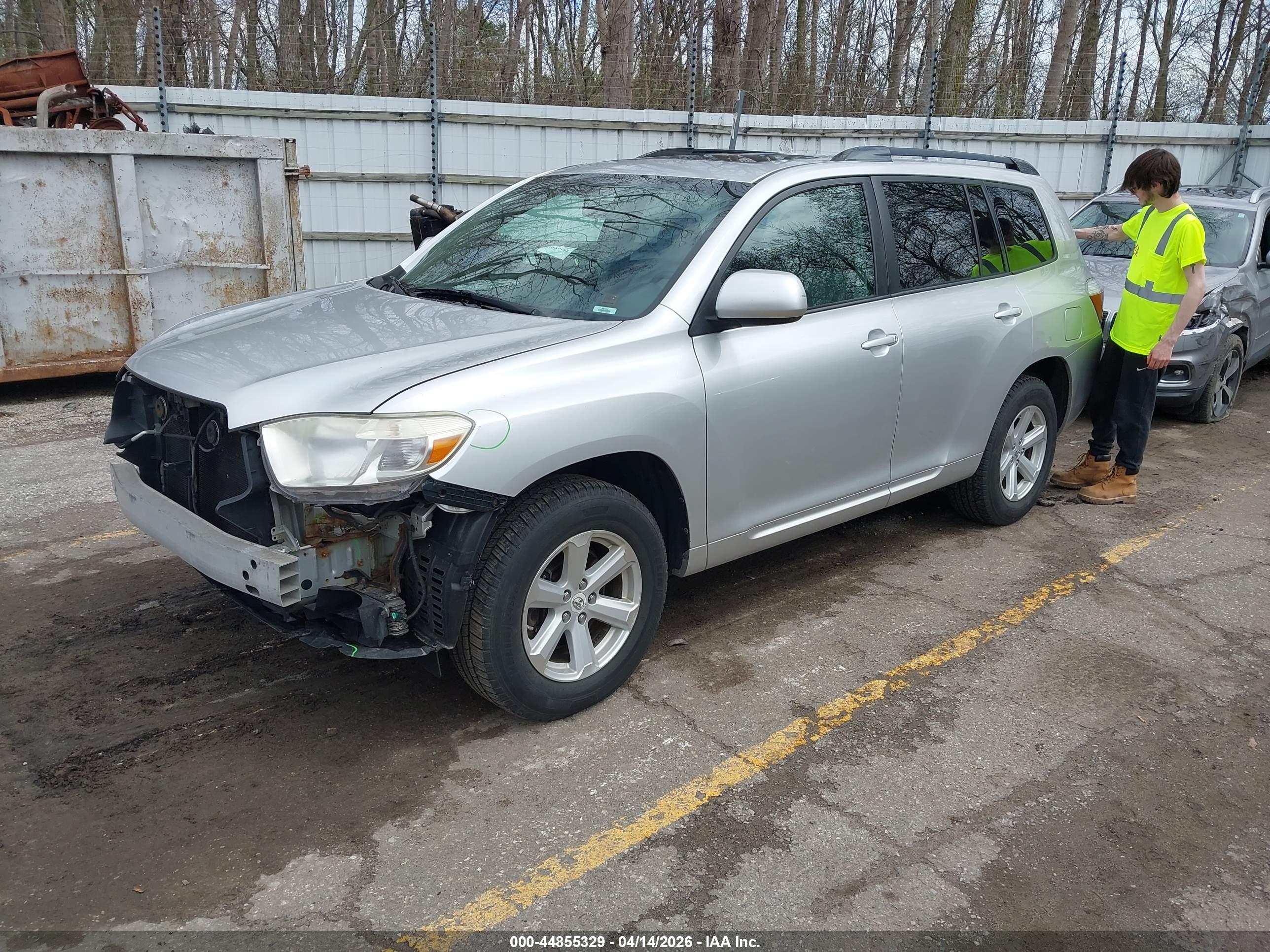 TOYOTA HIGHLANDER image 2