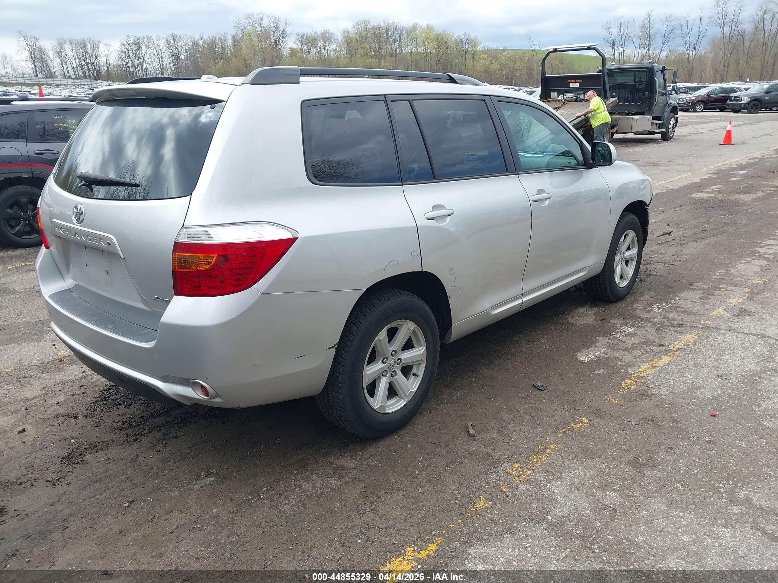 TOYOTA HIGHLANDER image 4