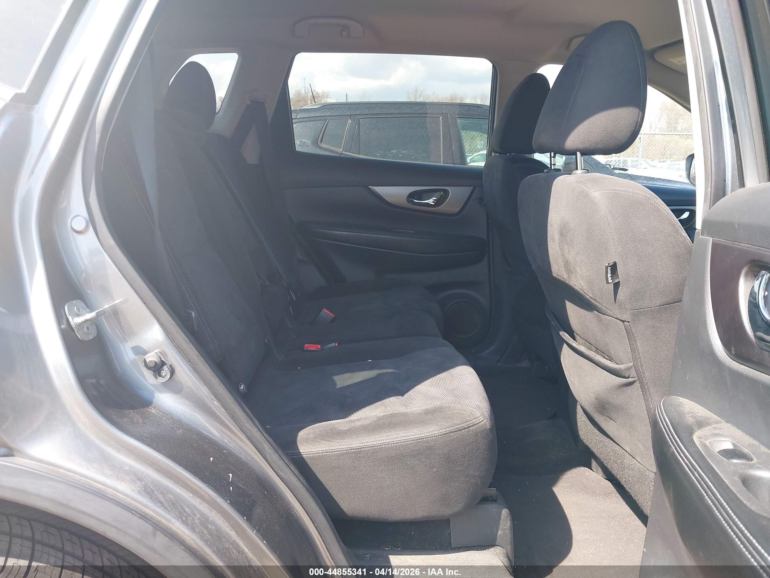 NISSAN ROGUE image 8