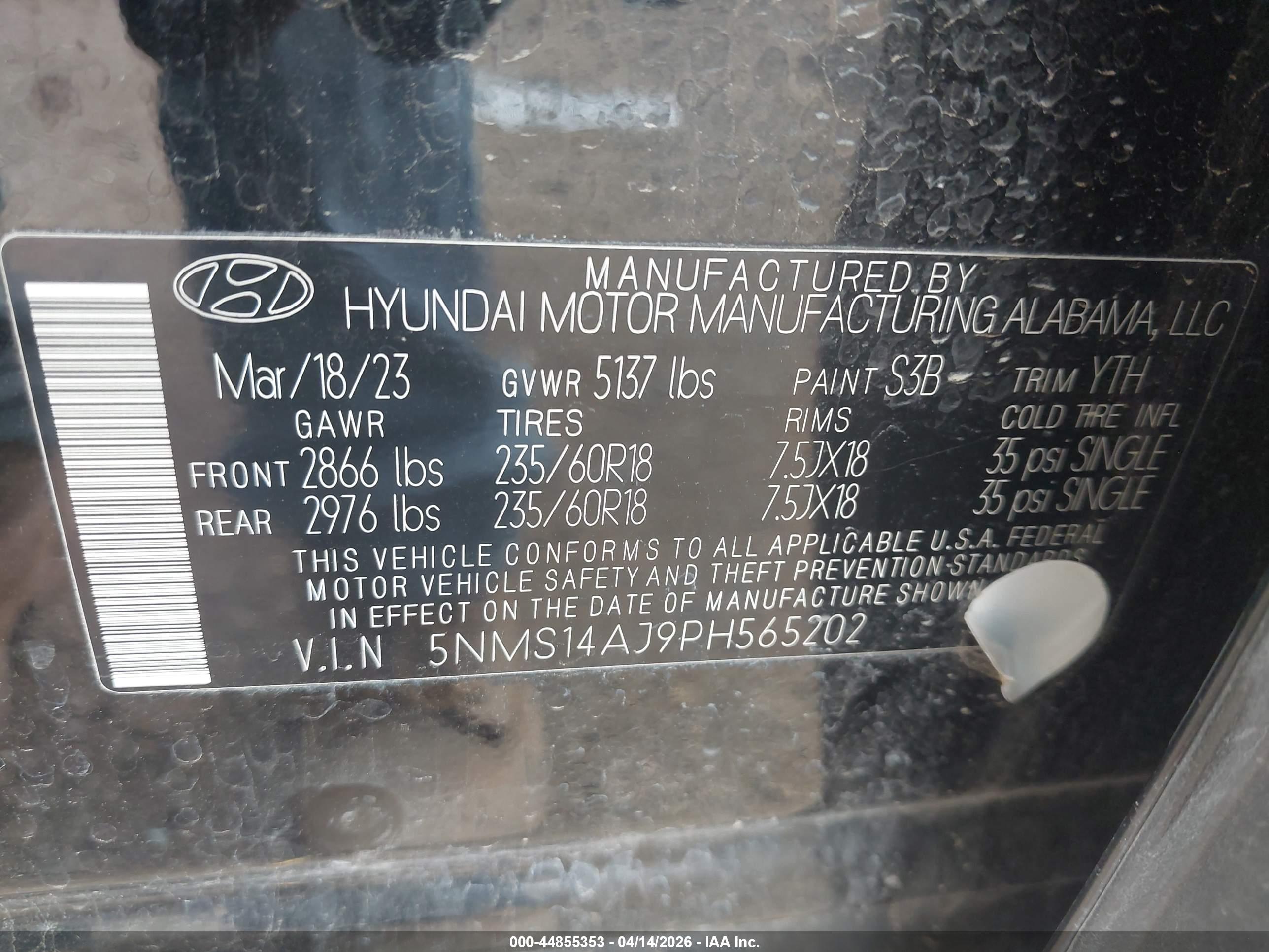 HYUNDAI SANTA image 9