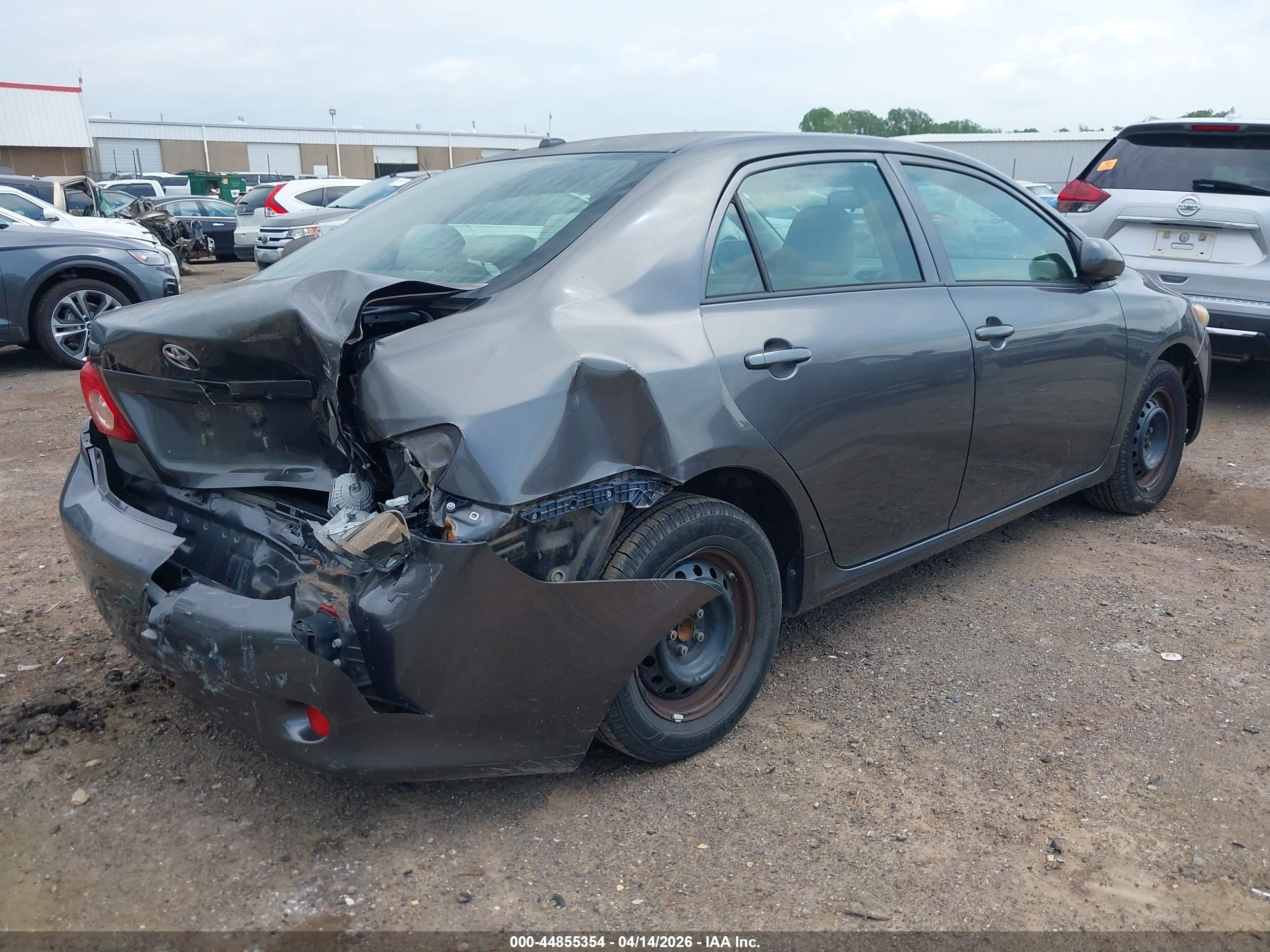 TOYOTA COROLLA image 4