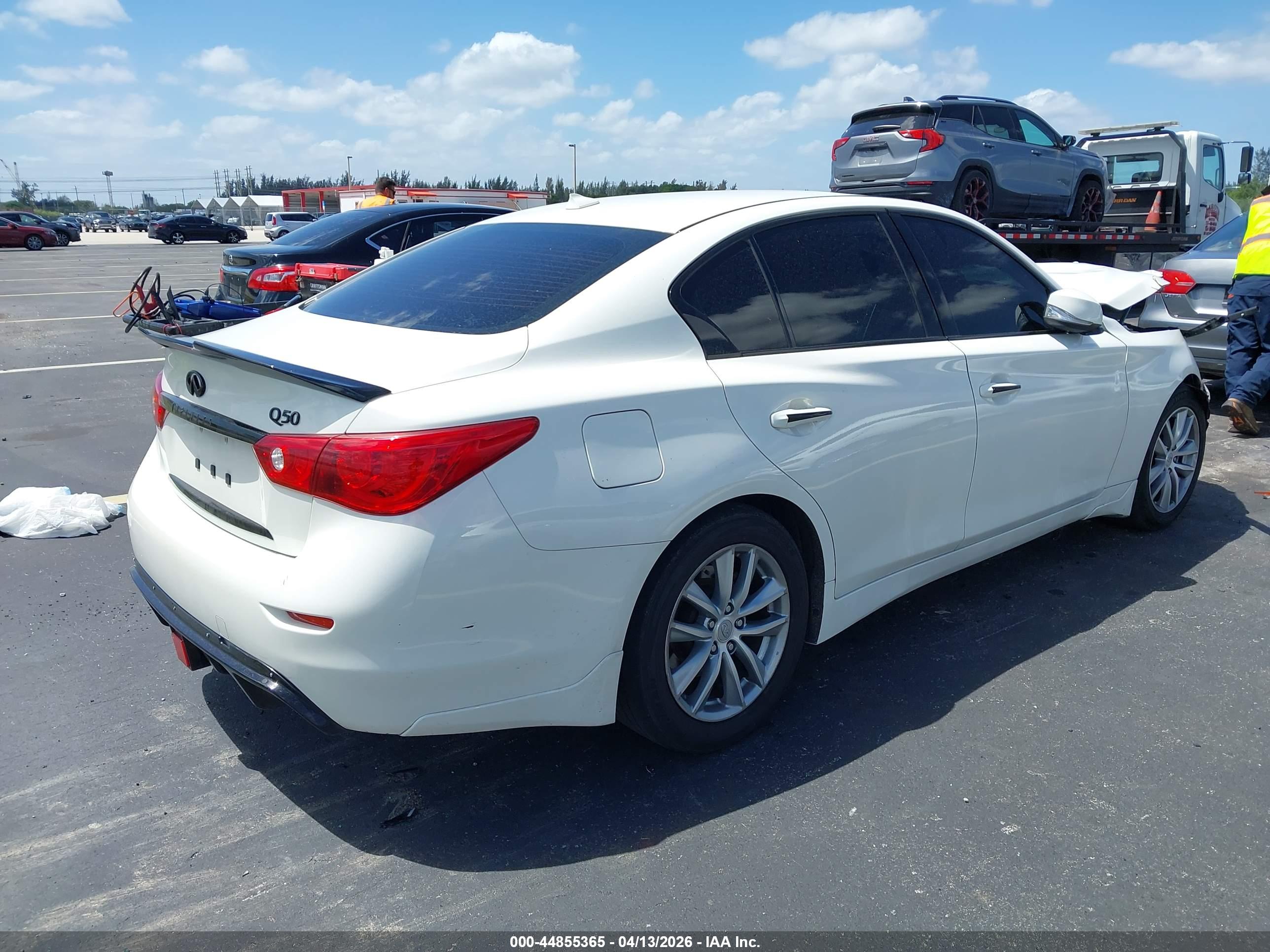 INFINITI Q50 image 4