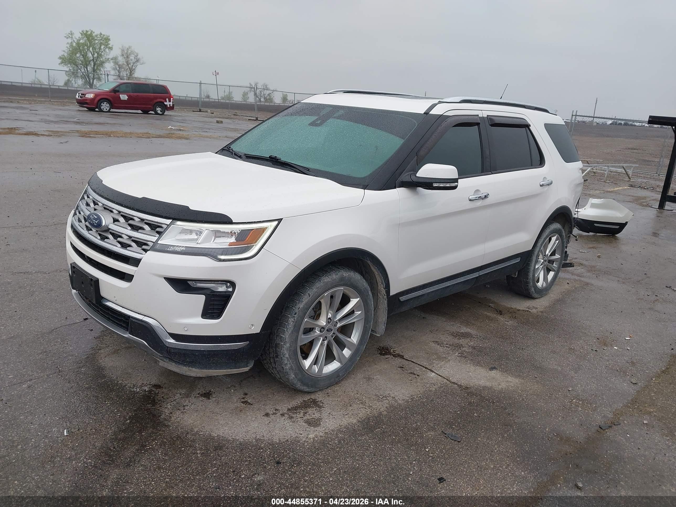 FORD EXPLORER image 2