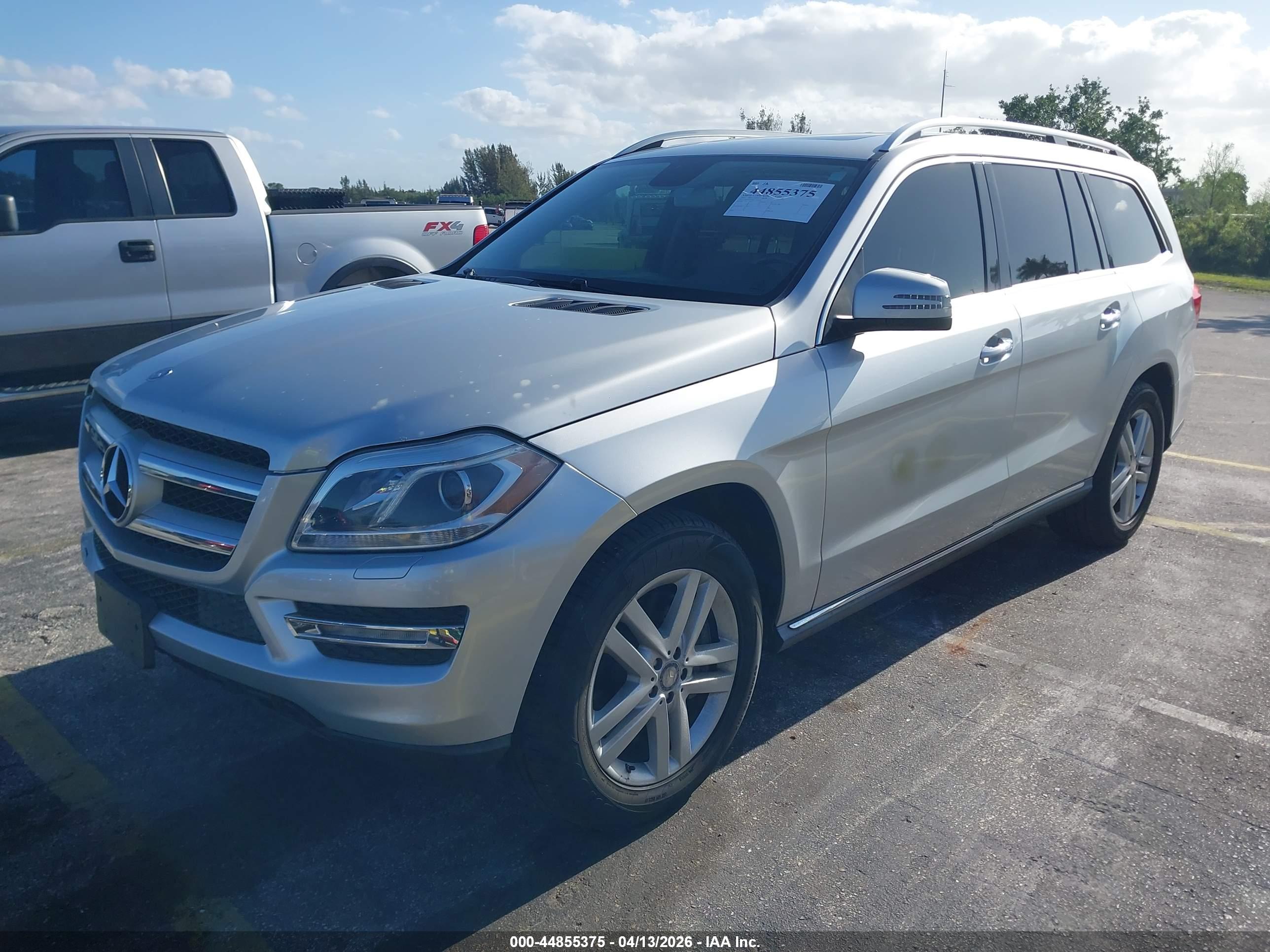 MERCEDES-BENZ GL image 2