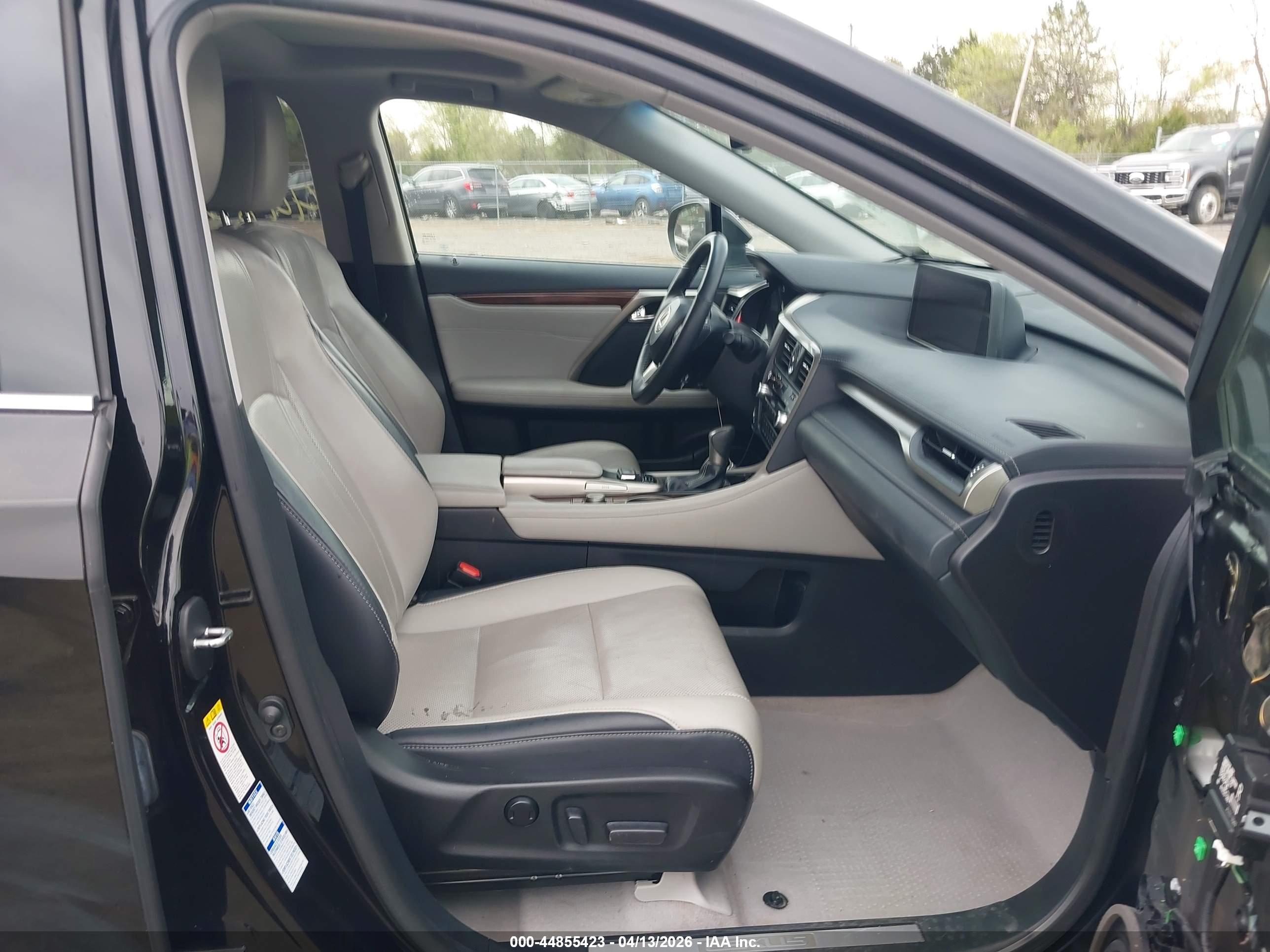 LEXUS RX image 5