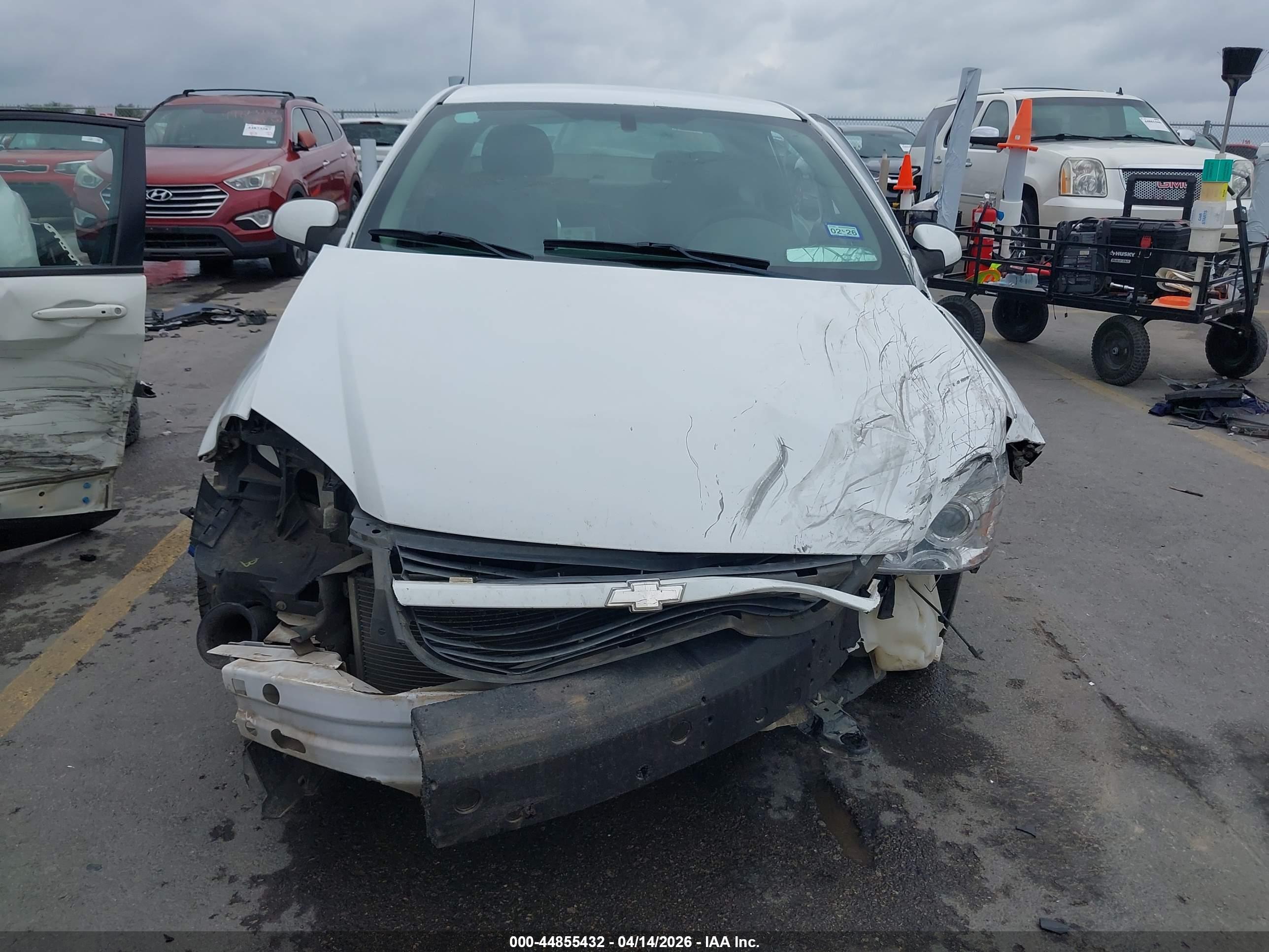 CHEVROLET COBALT image 6