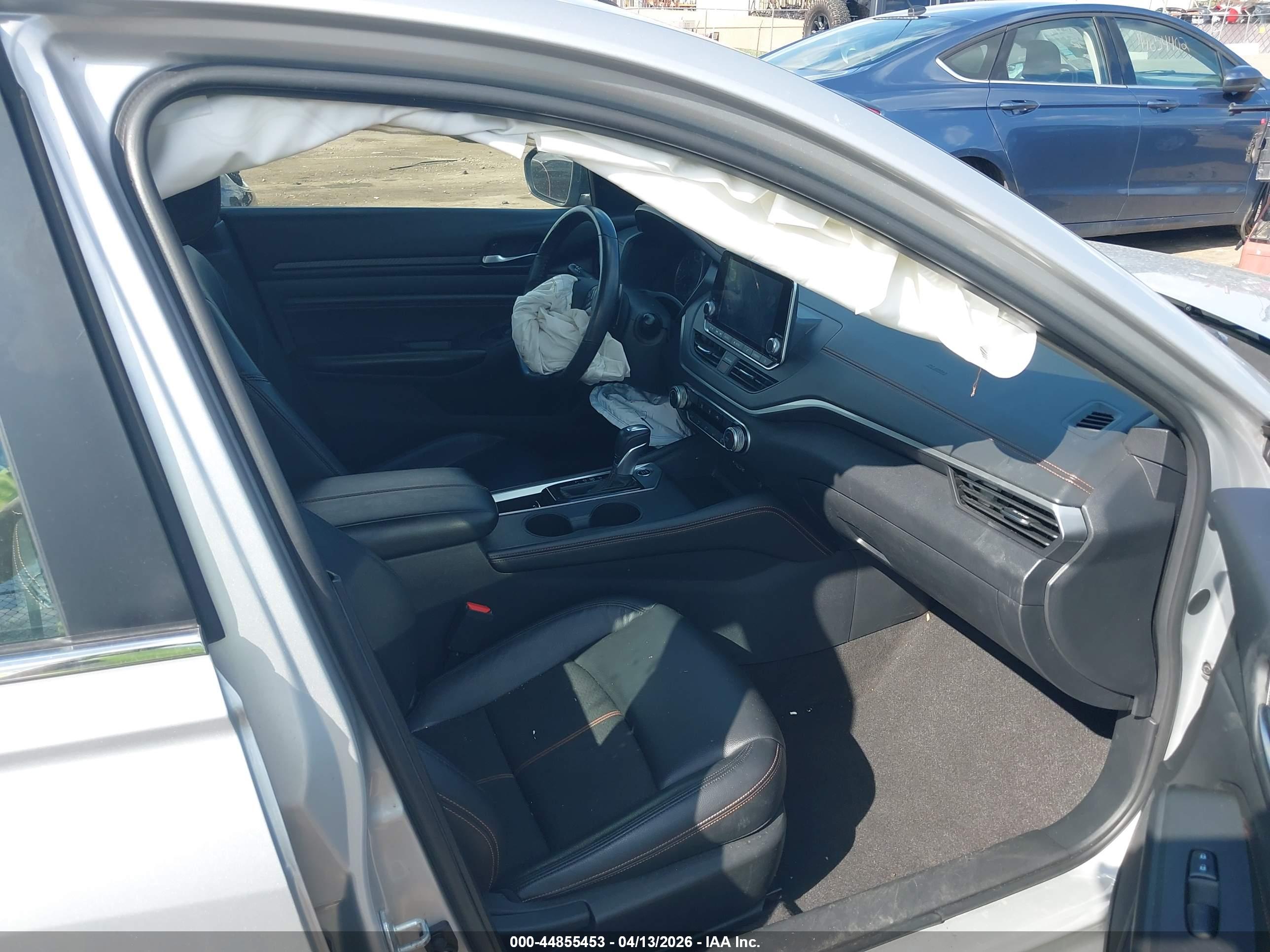 NISSAN ALTIMA image 5