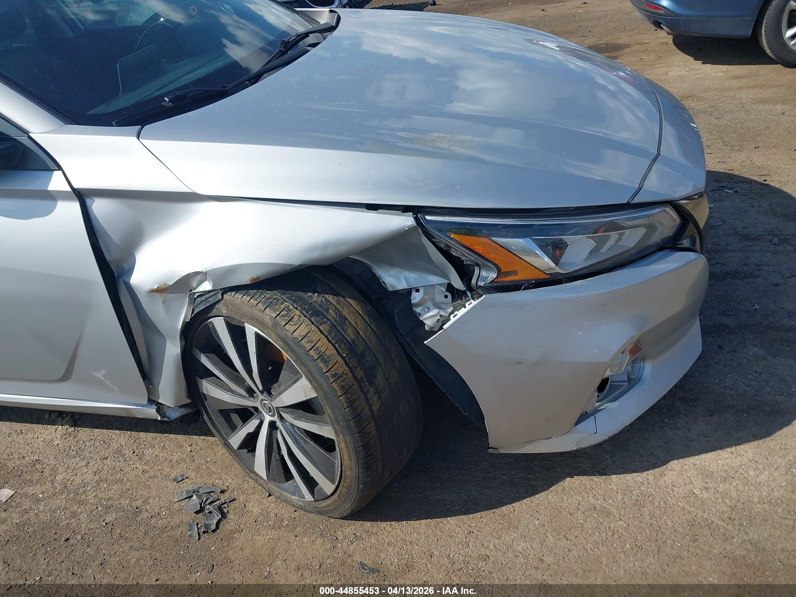 NISSAN ALTIMA image 6