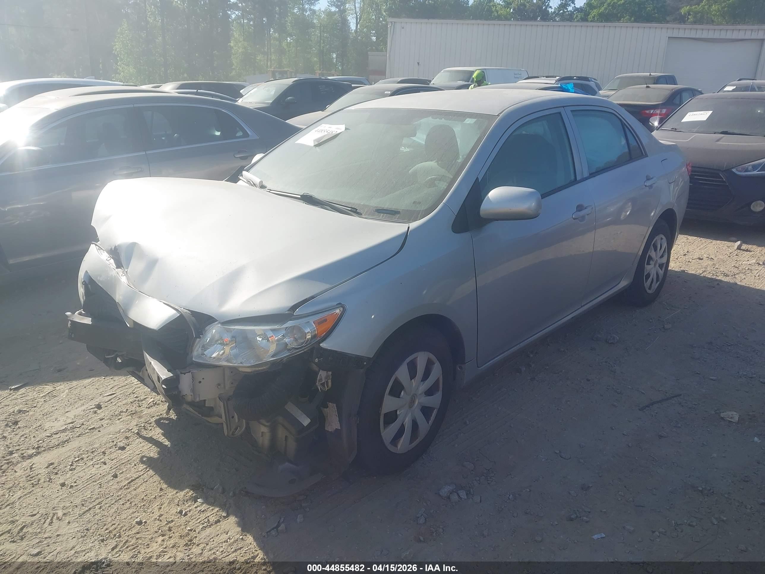 TOYOTA COROLLA image 2